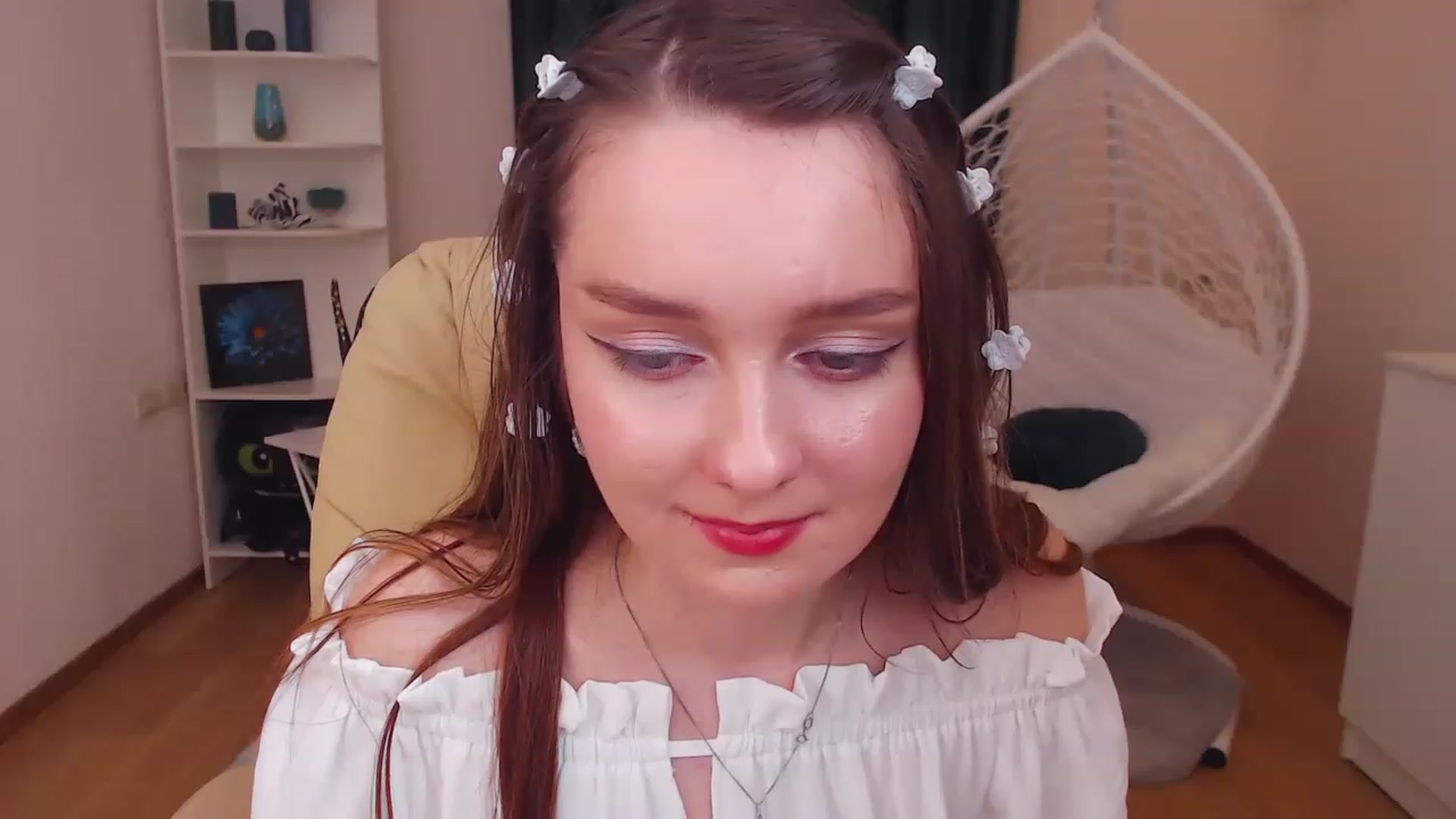 Gallery image thumbnail from OceanFeelss's myfreecams stream on, 12/08/2022, 12:08 image 16 of 20
