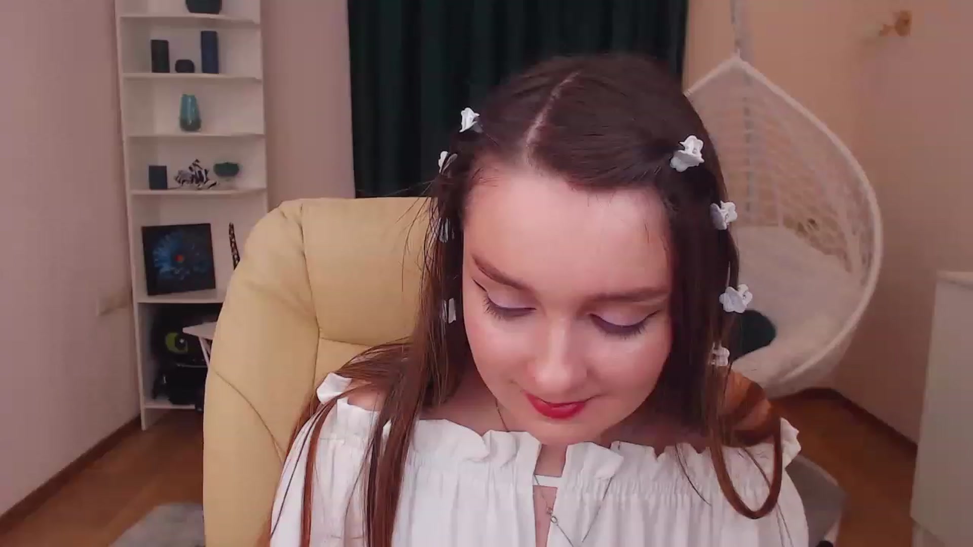 Gallery image thumbnail from OceanFeelss's myfreecams stream on, 12/08/2022, 12:08 image 5 of 20