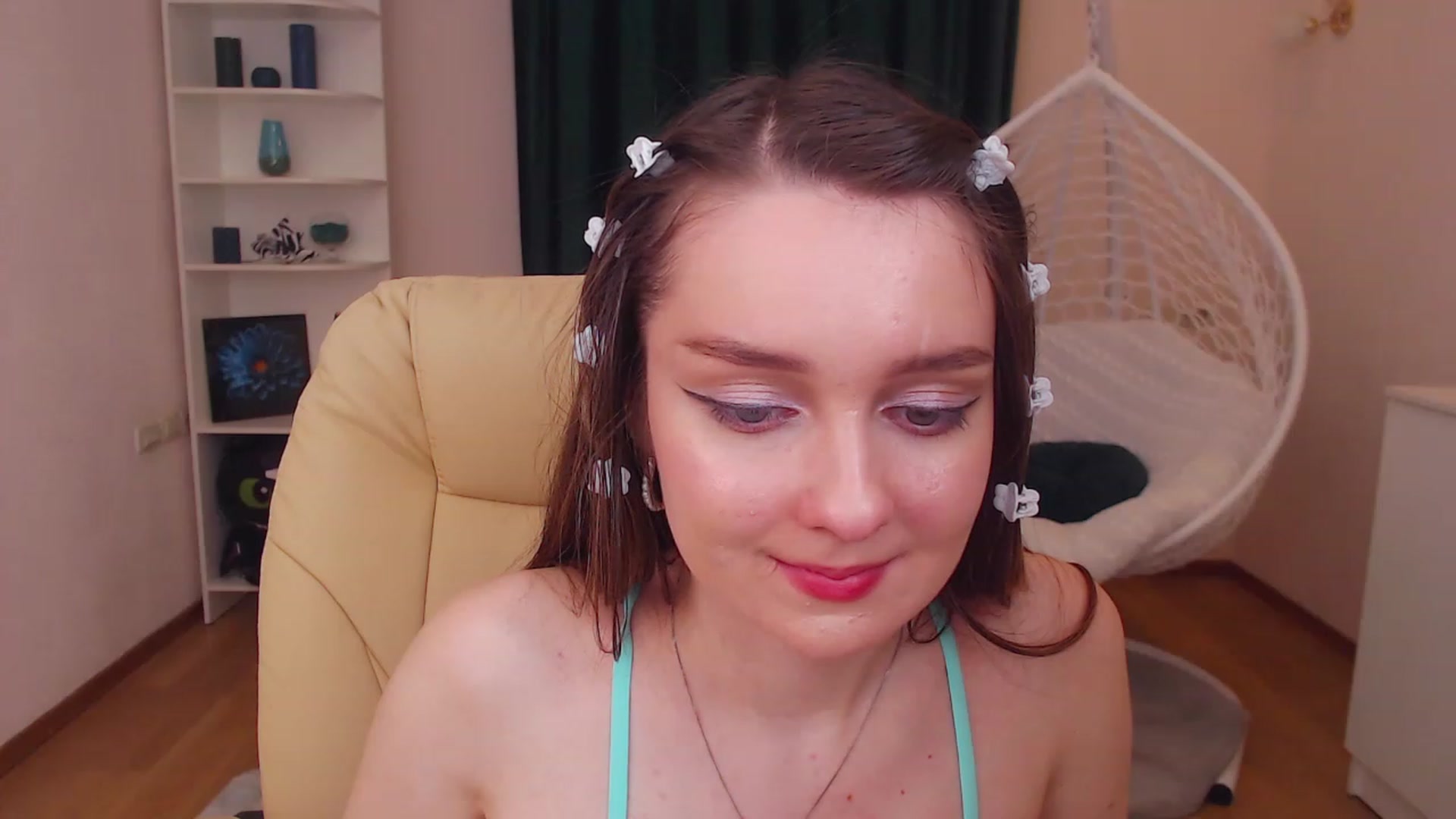 Gallery image thumbnail from OceanFeelss's myfreecams stream on, 12/08/2022, 13:44 image 8 of 20