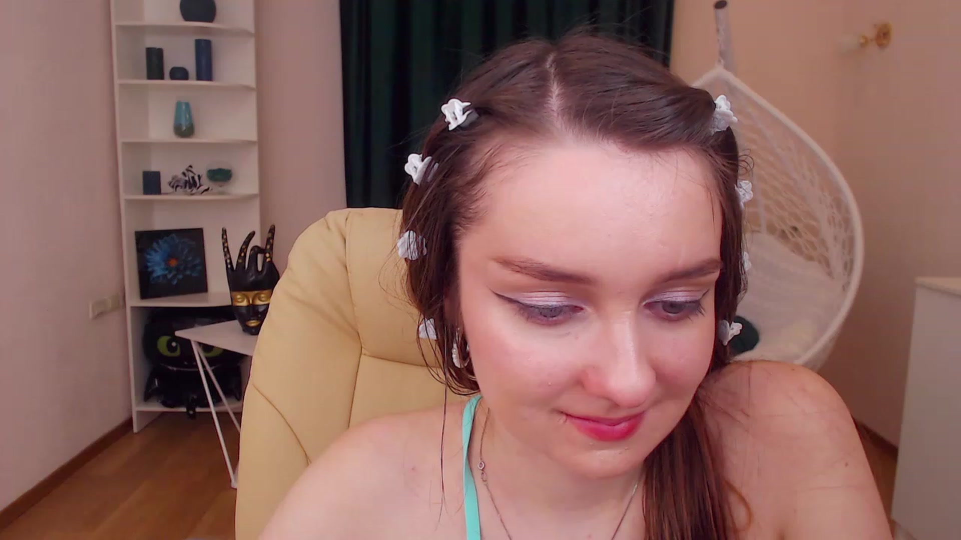 Gallery image thumbnail from OceanFeelss's myfreecams stream on, 12/08/2022, 13:44 image 19 of 20