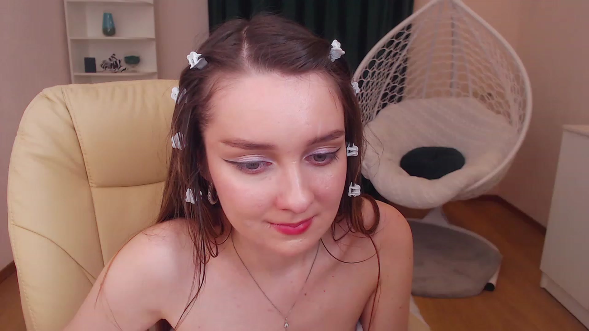 Gallery image thumbnail from OceanFeelss's myfreecams stream on, 12/08/2022, 13:44 image 2 of 20
