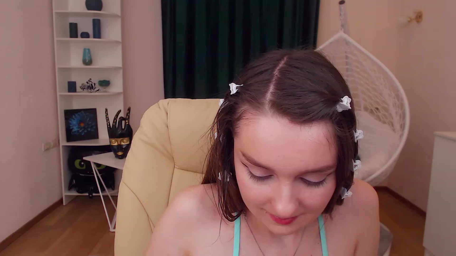 Gallery image thumbnail from OceanFeelss's myfreecams stream on, 12/08/2022, 13:44 image 20 of 20