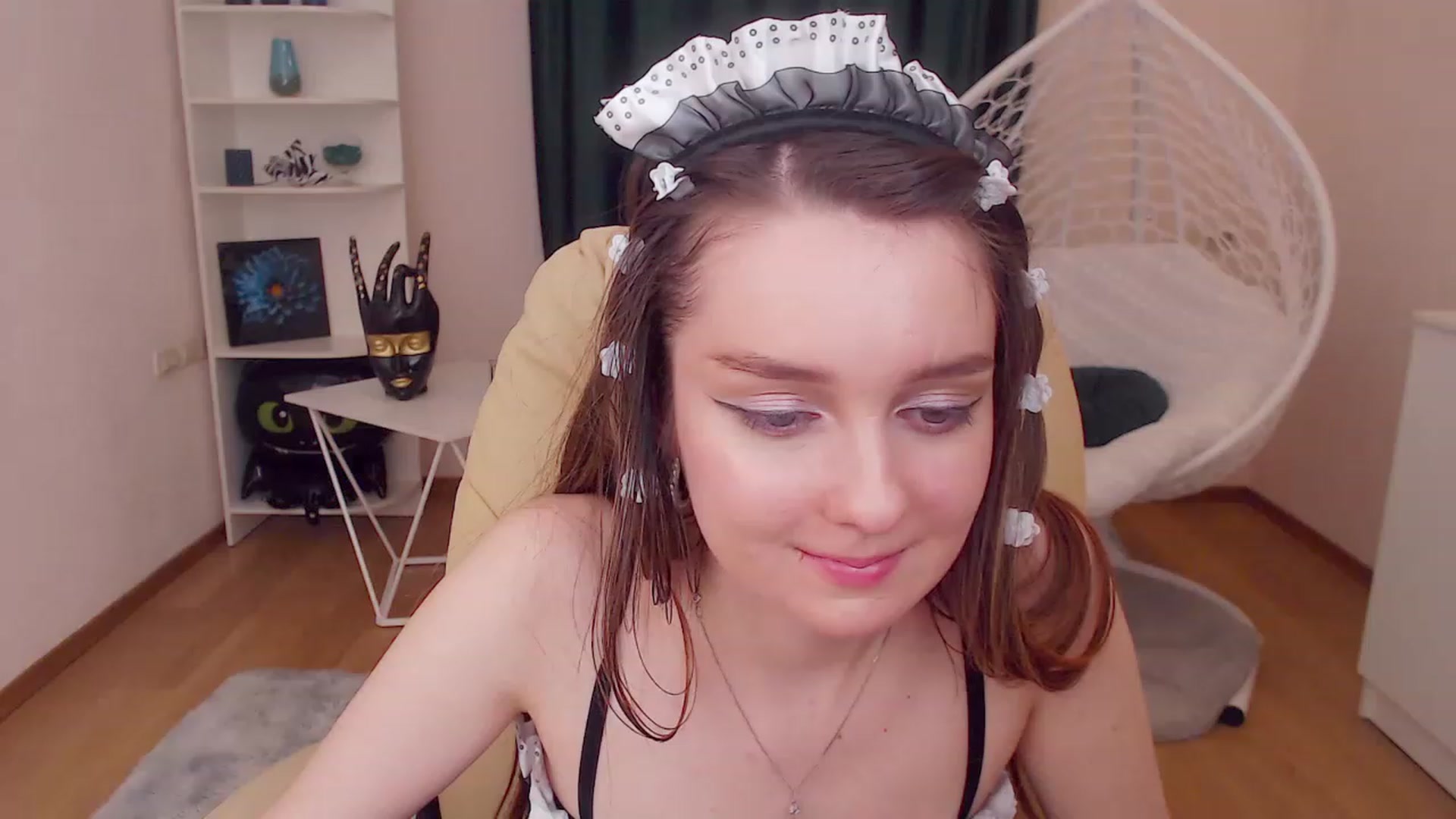 Gallery image thumbnail from OceanFeelss's myfreecams stream on, 12/08/2022, 16:29 image 19 of 20