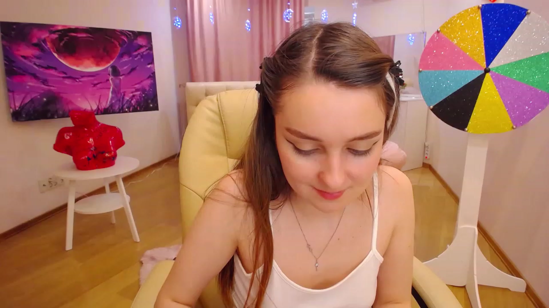 Gallery image thumbnail from OceanFeelss's myfreecams stream on, 12/09/2022, 11:03 image 19 of 20