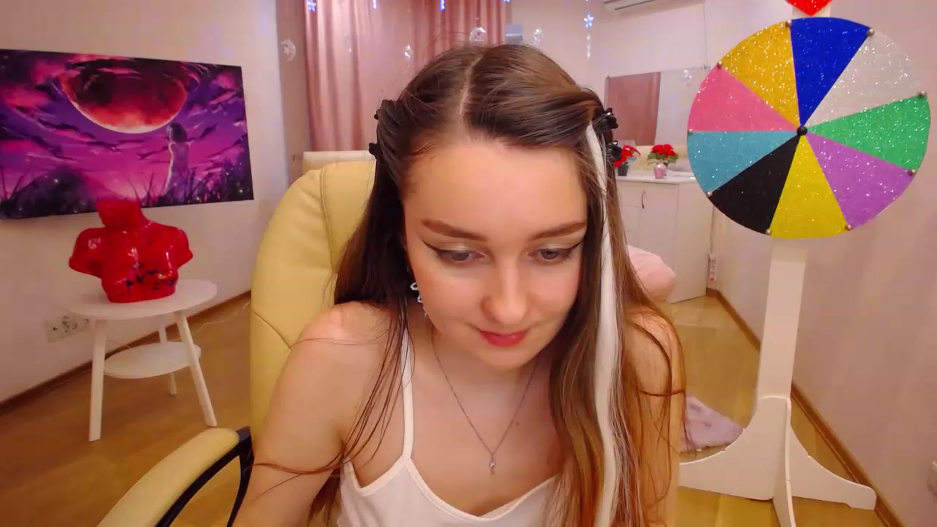 Gallery image thumbnail from OceanFeelss's myfreecams stream on, 12/09/2022, 11:03 image 4 of 20
