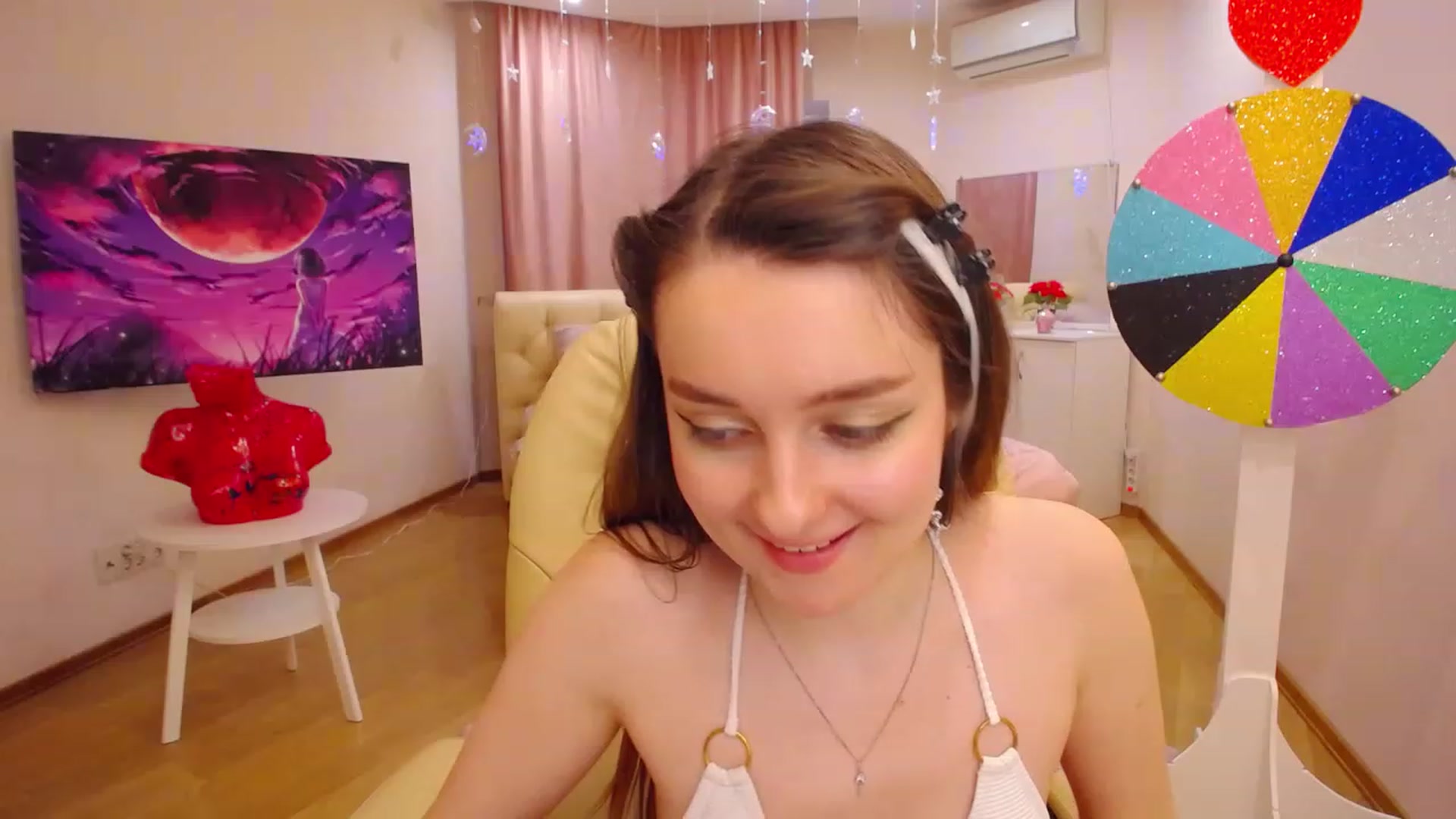 Gallery image thumbnail from OceanFeelss's myfreecams stream on, 12/09/2022, 12:08 image 19 of 20