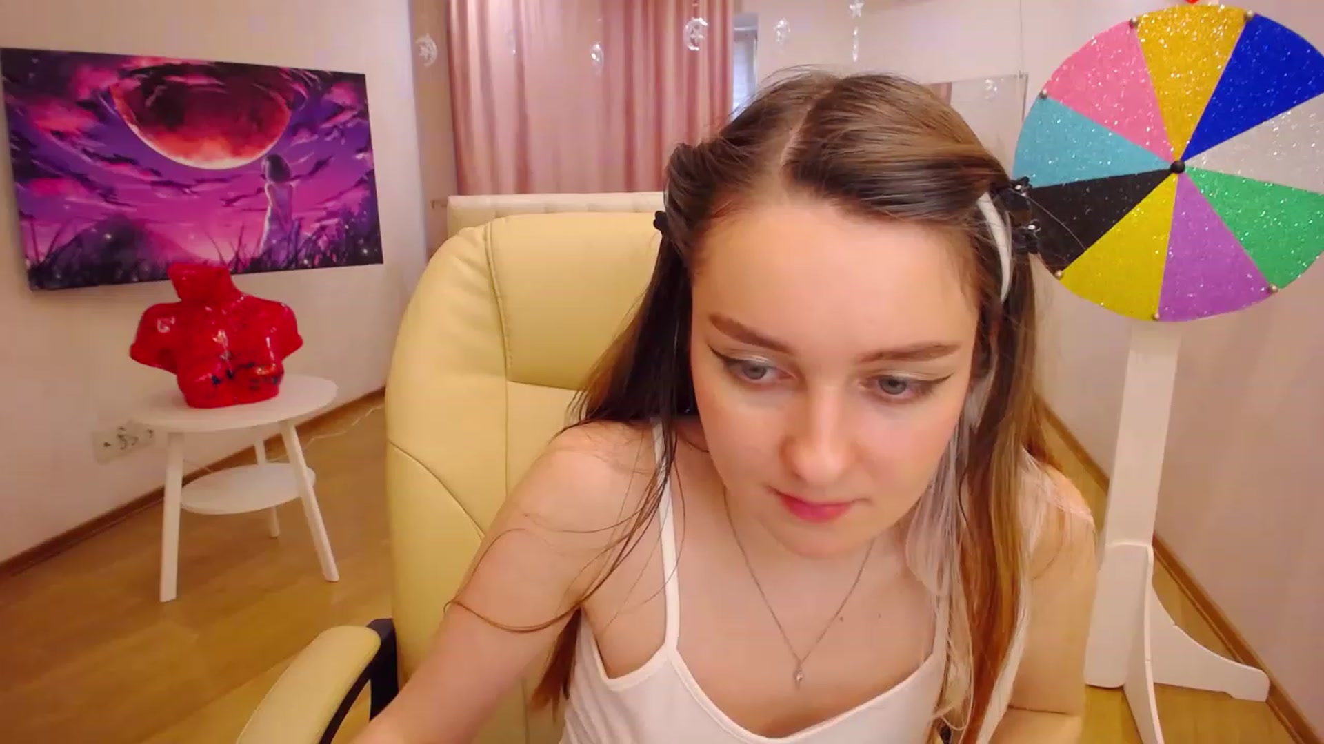 Gallery image thumbnail from OceanFeelss's myfreecams stream on, 12/09/2022, 12:08 image 11 of 20