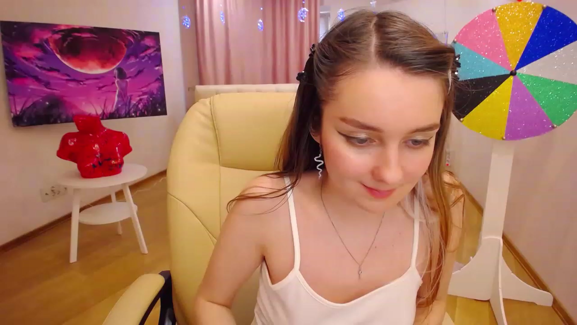 Gallery image thumbnail from OceanFeelss's myfreecams stream on, 12/09/2022, 12:08 image 8 of 20