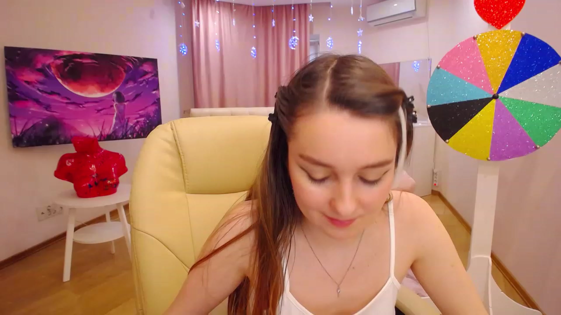 Gallery image thumbnail from OceanFeelss's myfreecams stream on, 12/09/2022, 12:08 image 14 of 20