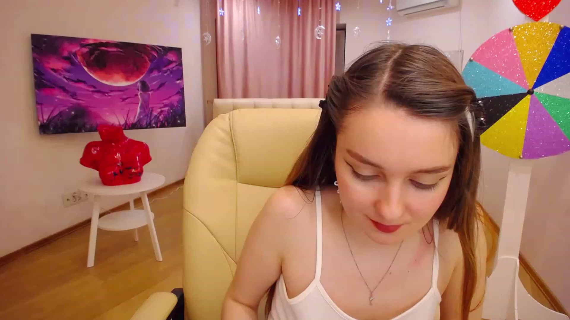 Gallery image thumbnail from OceanFeelss's myfreecams stream on, 12/09/2022, 14:16 image 1 of 20