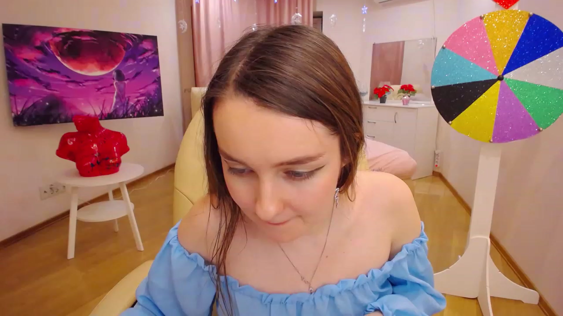 Gallery image thumbnail from OceanFeelss's myfreecams stream on, 12/09/2022, 14:16 image 15 of 20