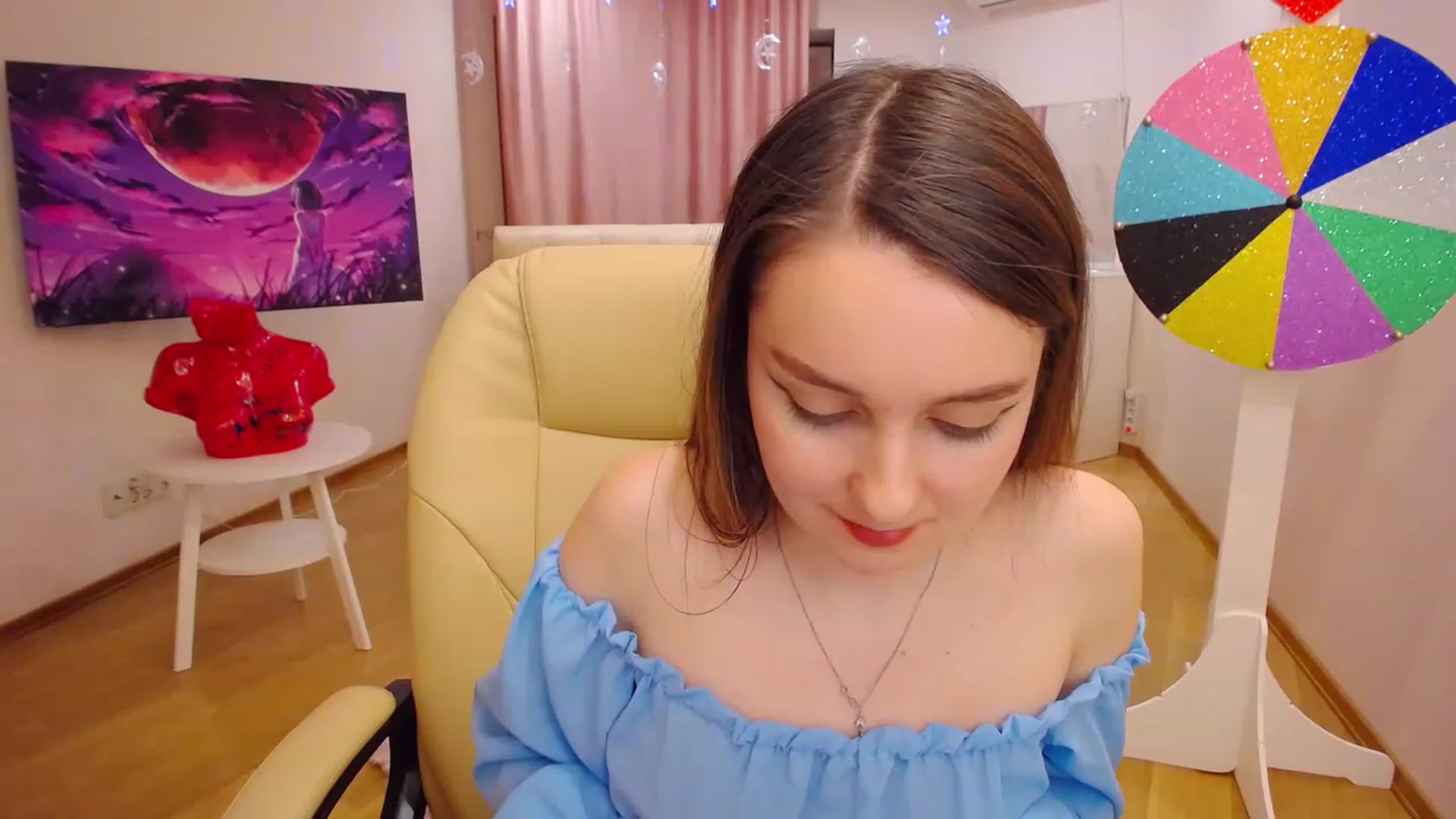 Gallery image thumbnail from OceanFeelss's myfreecams stream on, 12/09/2022, 14:16 image 17 of 20