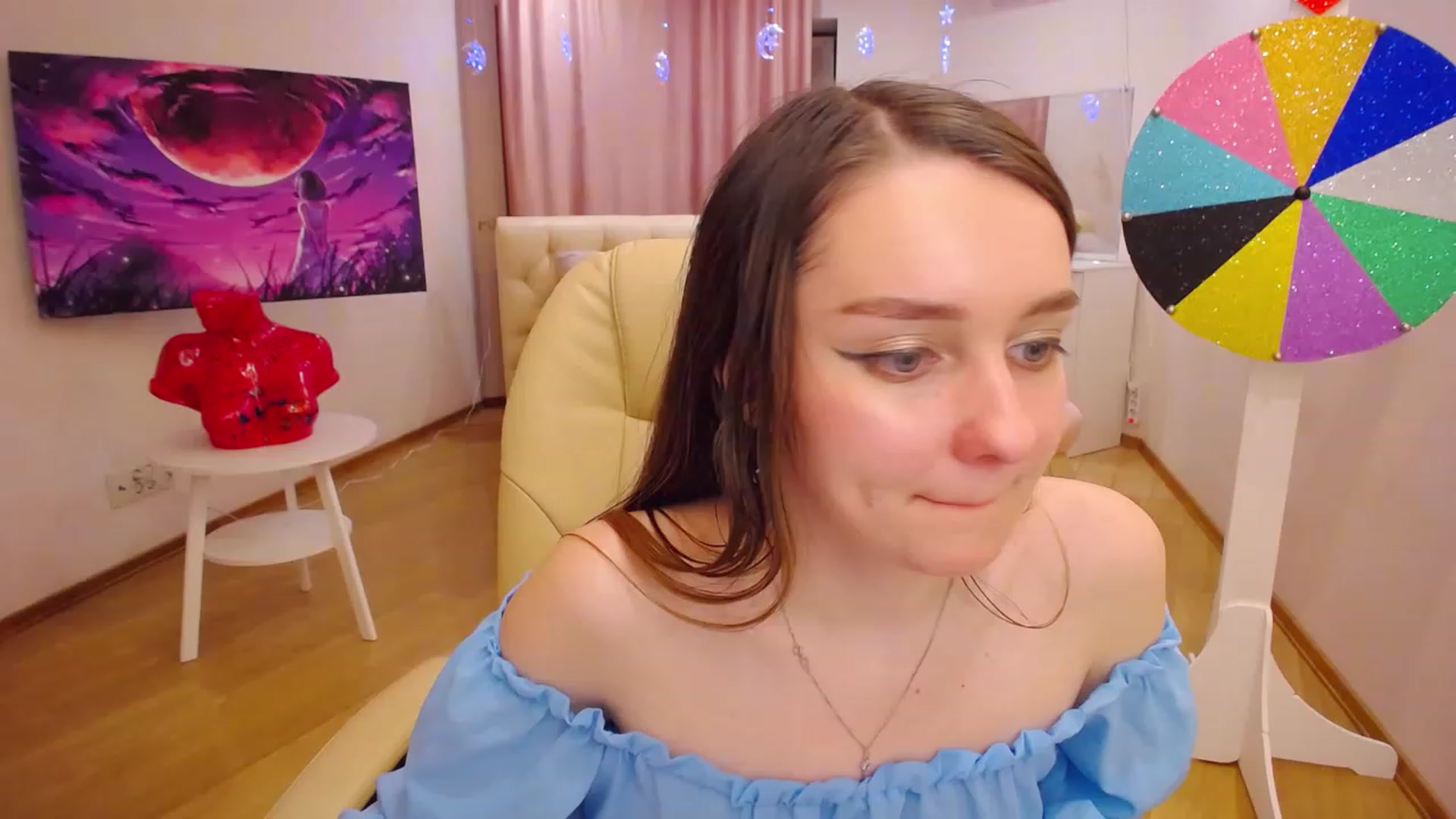 Gallery image thumbnail from OceanFeelss's myfreecams stream on, 12/09/2022, 14:46 image 9 of 20