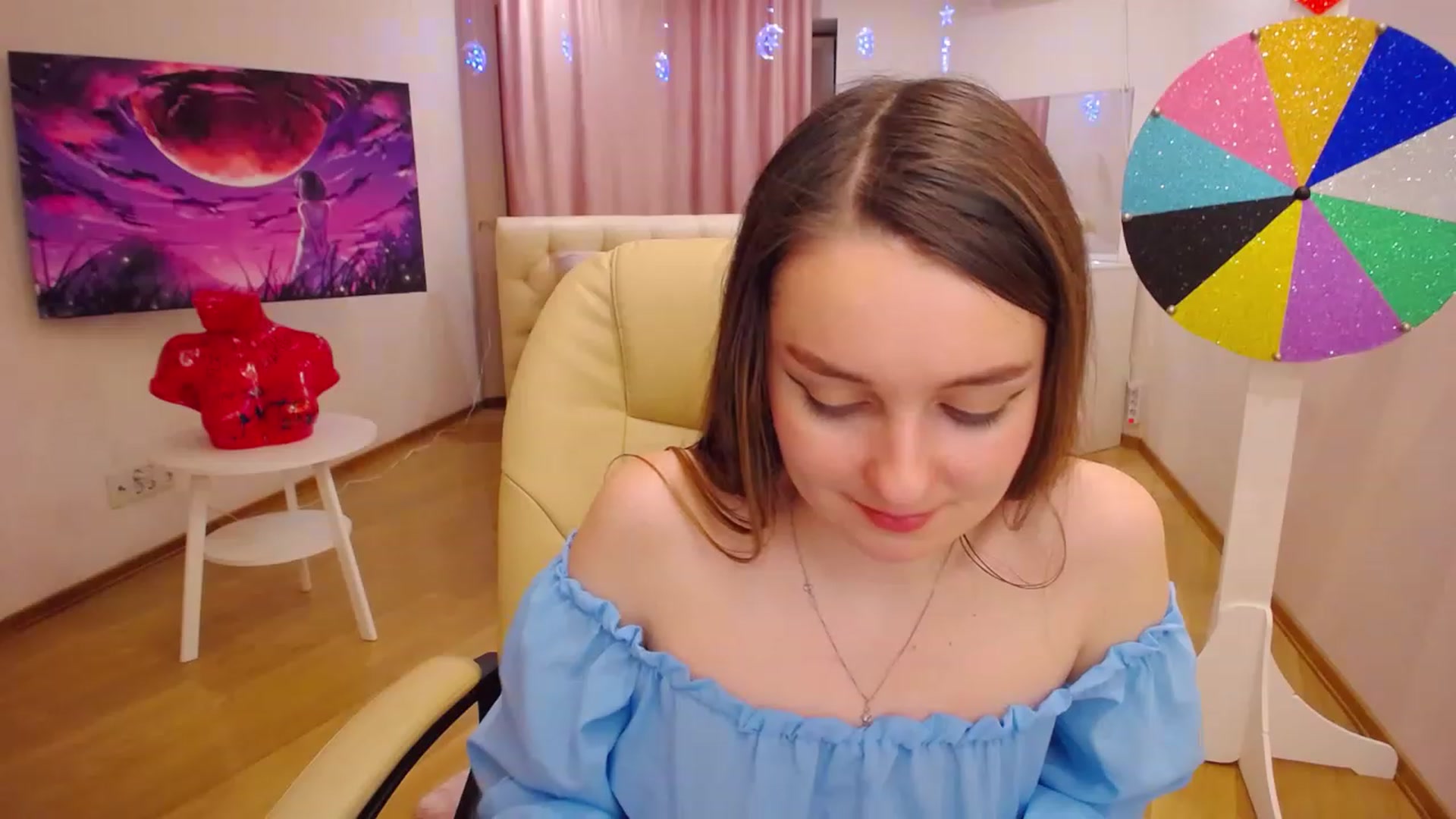 Gallery image thumbnail from OceanFeelss's myfreecams stream on, 12/09/2022, 14:46 image 6 of 20