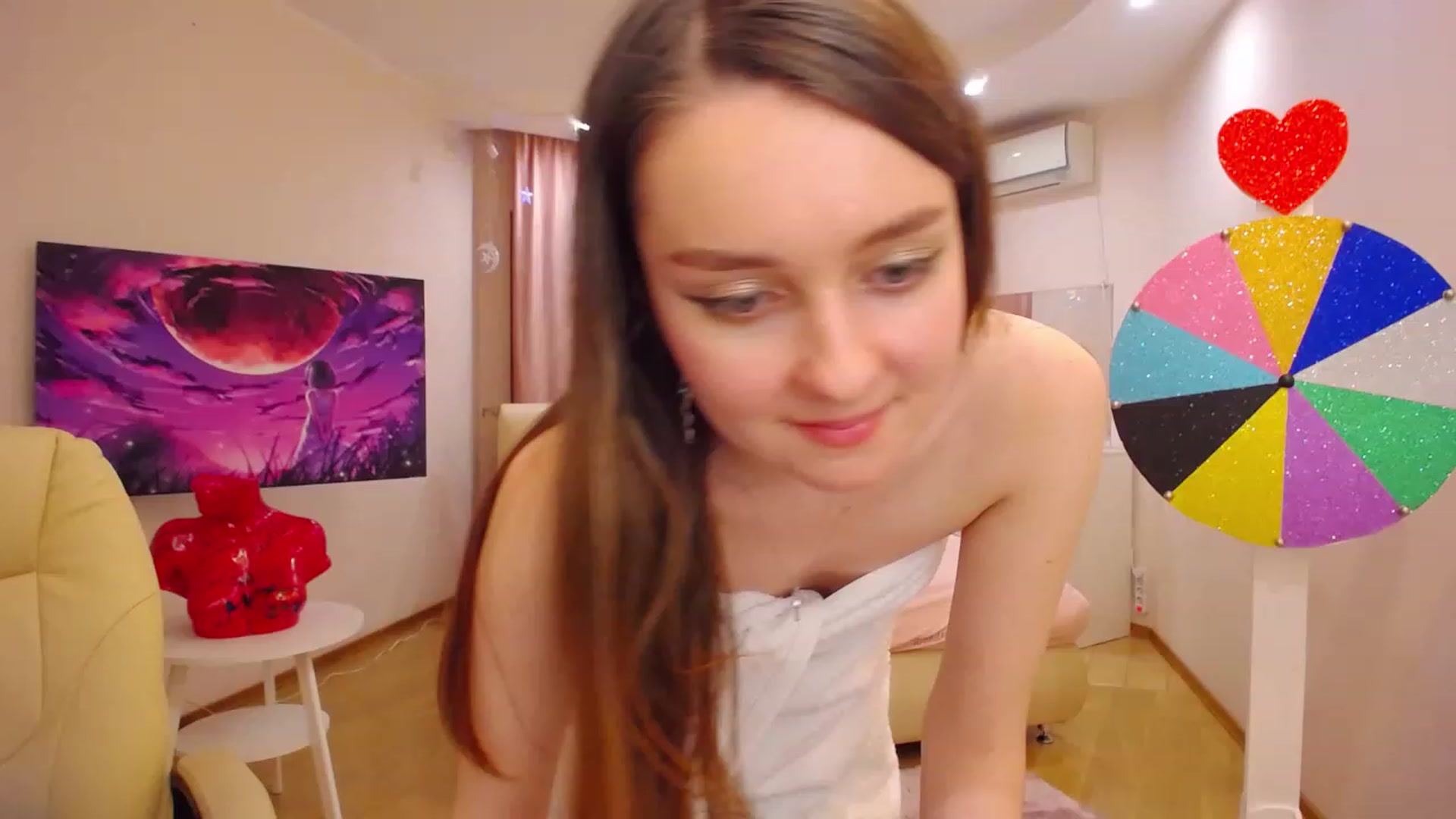 Gallery image thumbnail from OceanFeelss's myfreecams stream on, 12/09/2022, 16:00 image 5 of 20