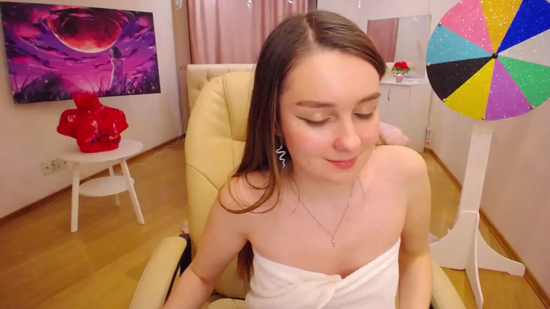 Gallery image thumbnail from OceanFeelss's myfreecams stream on, 12/09/2022, 16:00 image 7 of 20