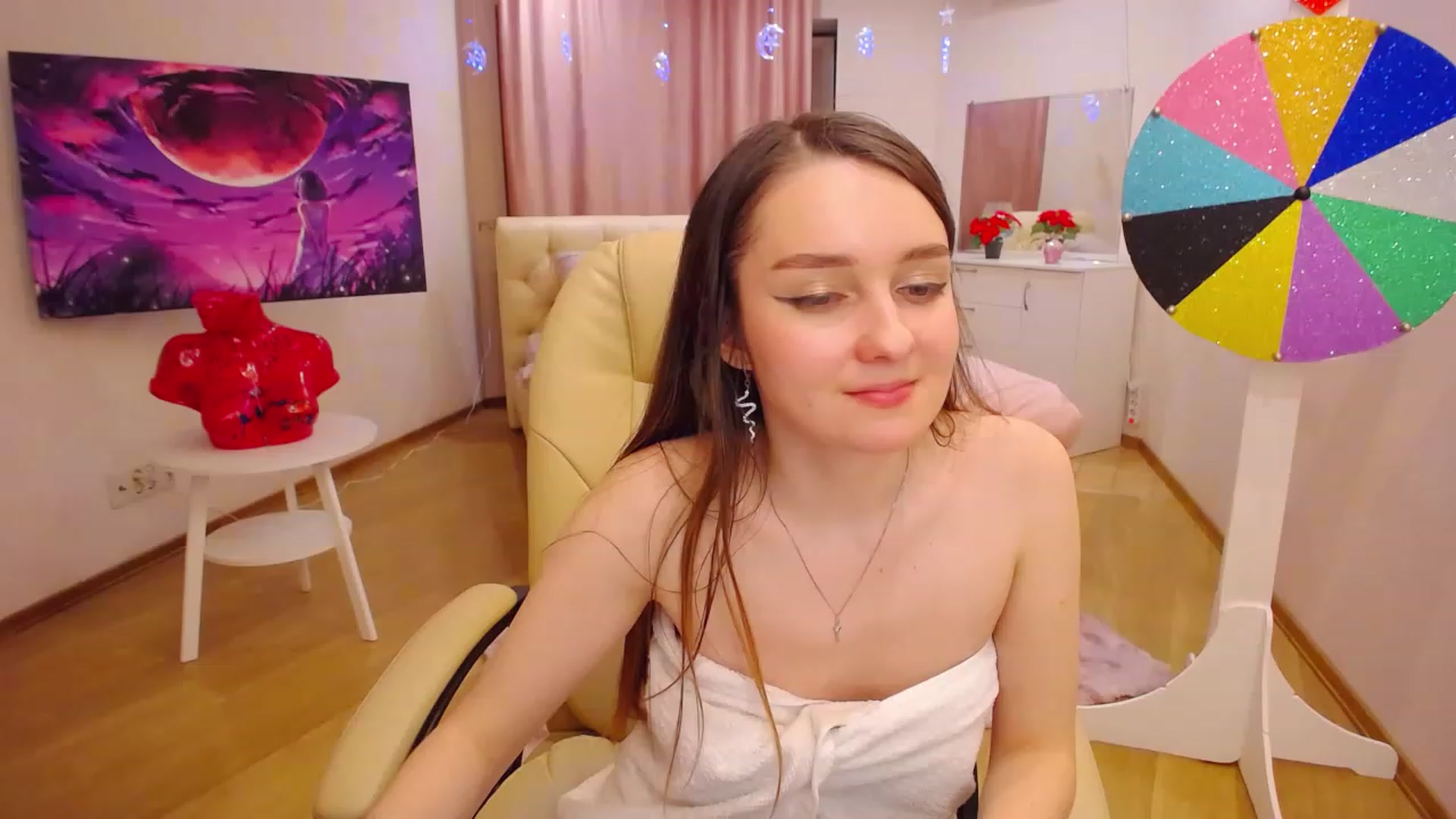 Gallery image thumbnail from OceanFeelss's myfreecams stream on, 12/09/2022, 16:00 image 4 of 20