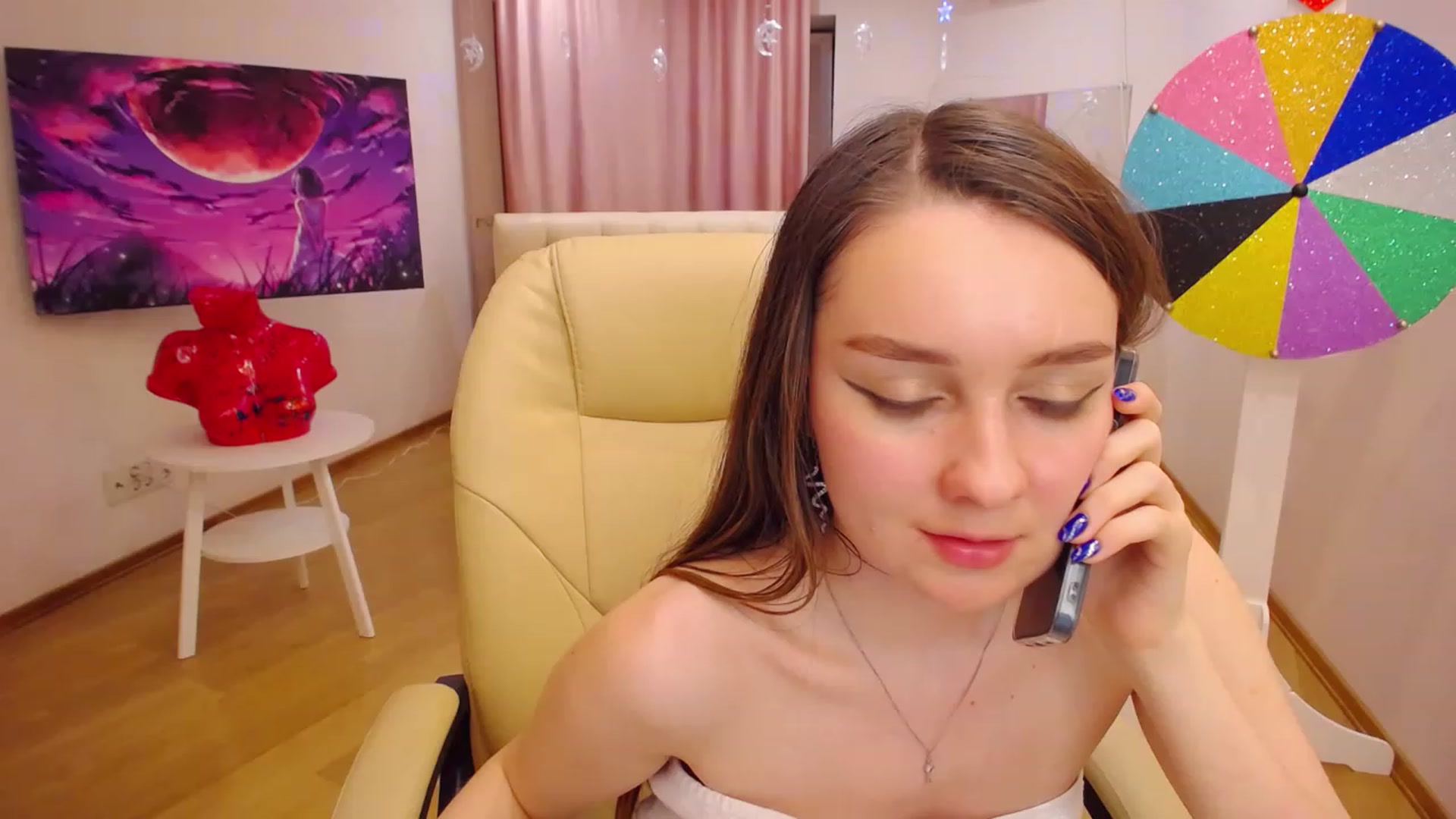 Gallery image thumbnail from OceanFeelss's myfreecams stream on, 12/09/2022, 16:00 image 16 of 20