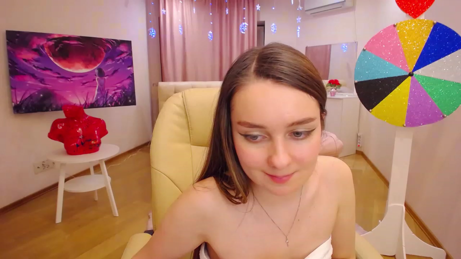 Gallery image thumbnail from OceanFeelss's myfreecams stream on, 12/09/2022, 16:23 image 10 of 20