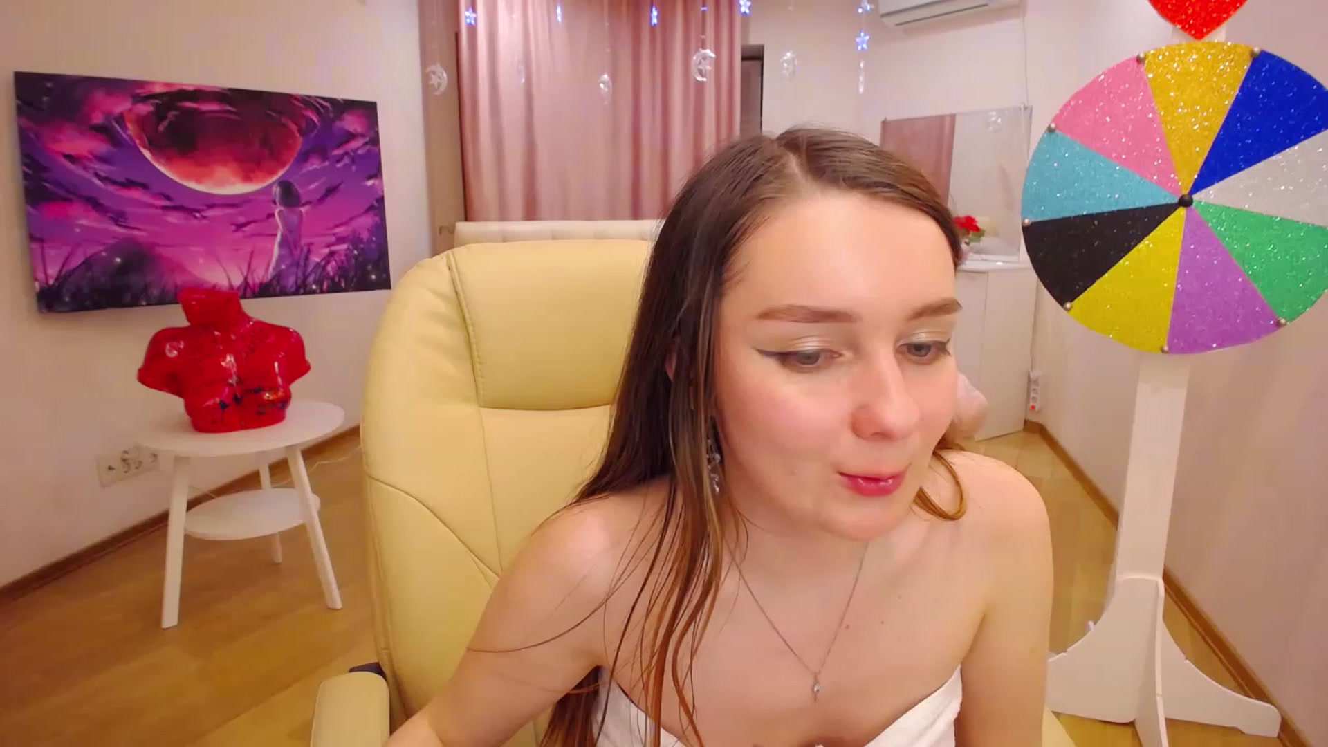 Gallery image thumbnail from OceanFeelss's myfreecams stream on, 12/09/2022, 16:23 image 4 of 20
