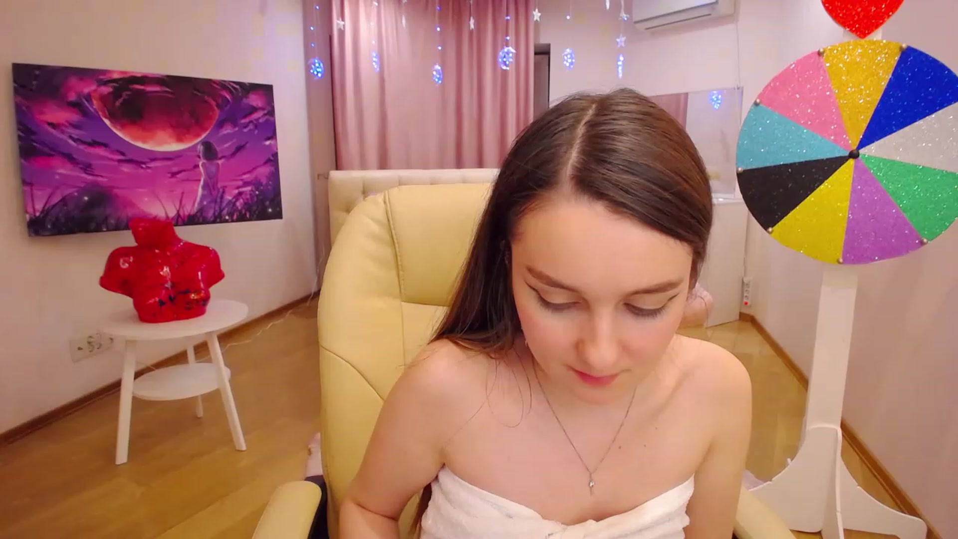 Gallery image thumbnail from OceanFeelss's myfreecams stream on, 12/09/2022, 16:23 image 11 of 20