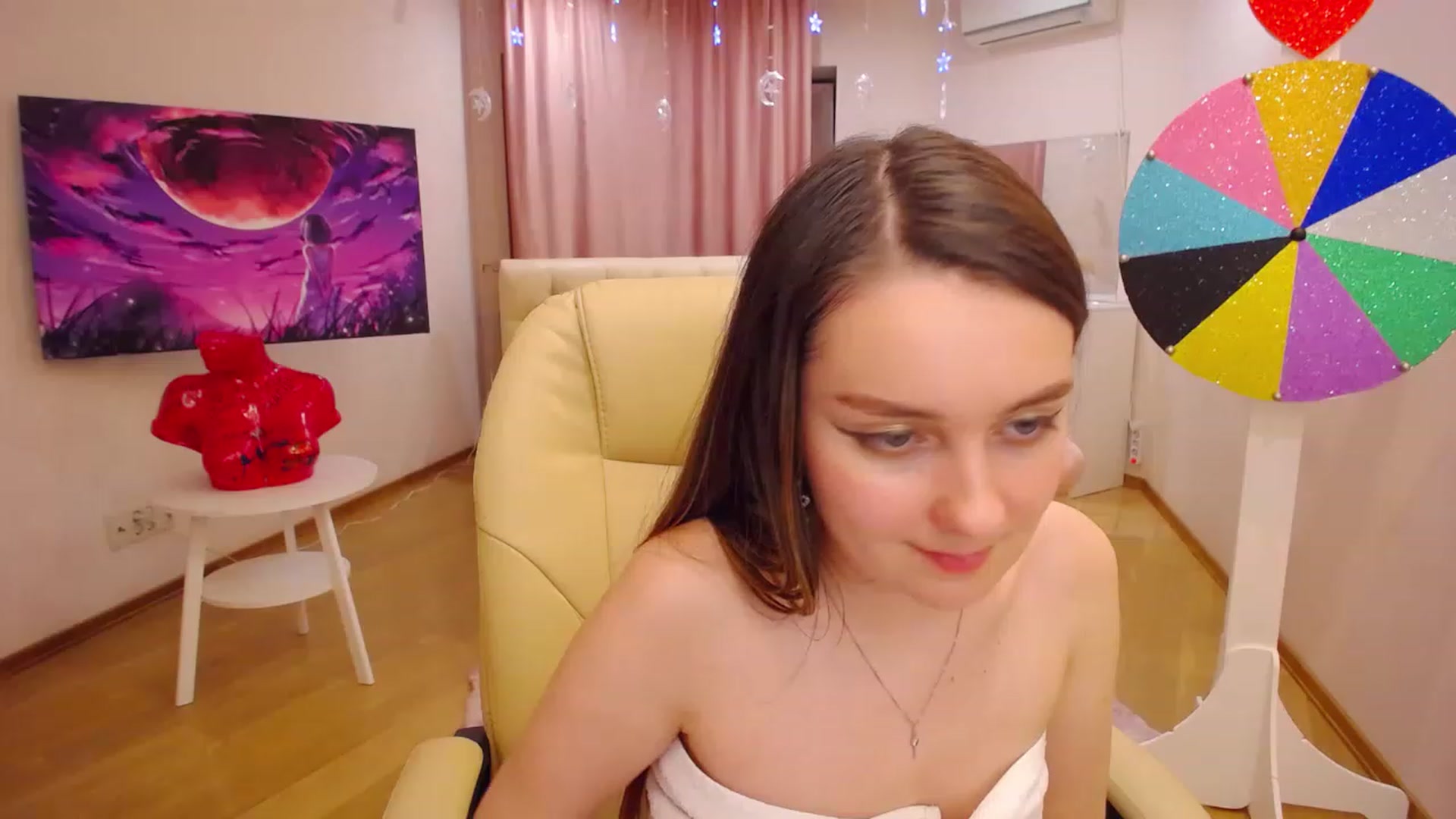 Gallery image thumbnail from OceanFeelss's myfreecams stream on, 12/09/2022, 16:23 image 8 of 20