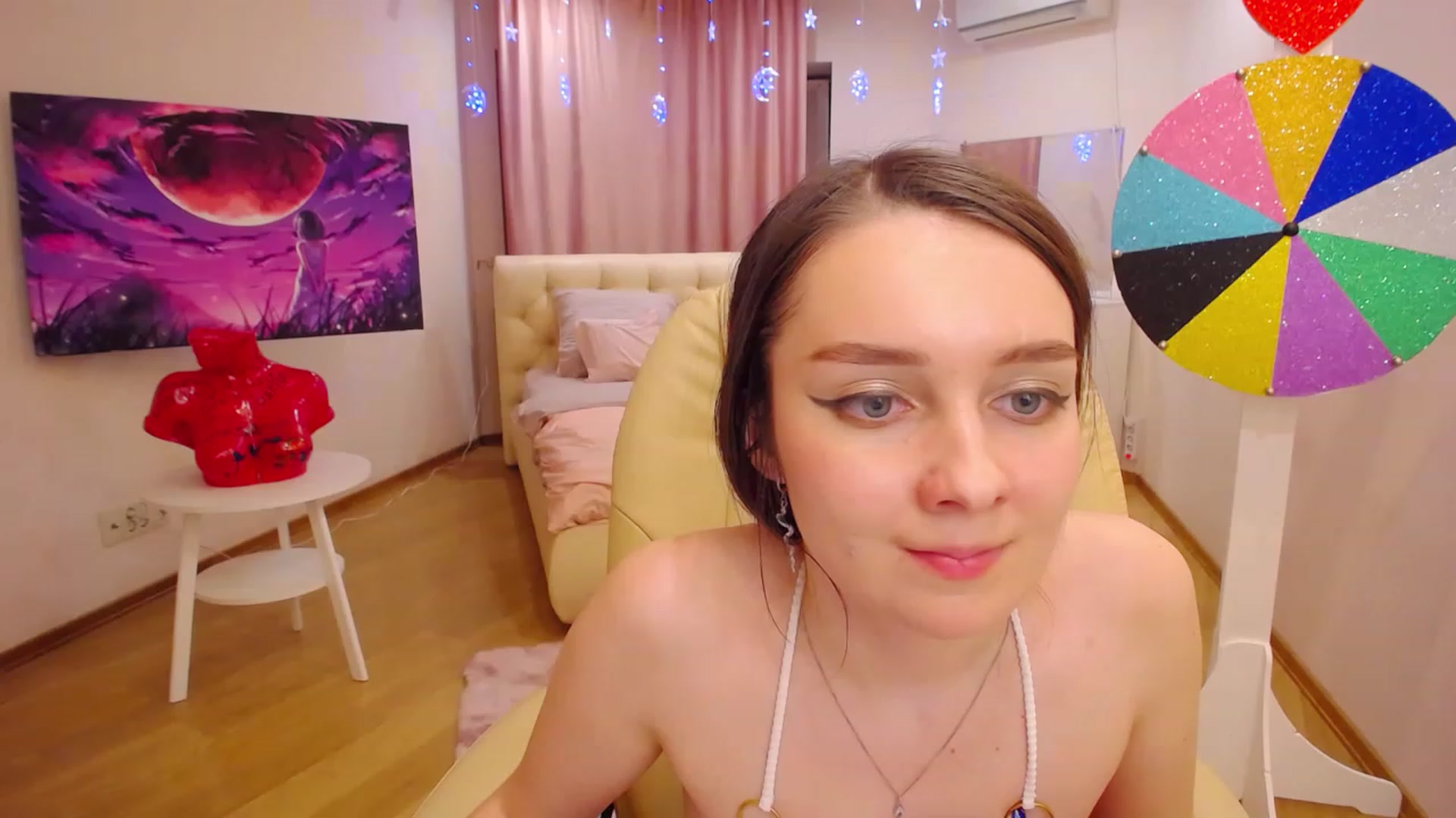 Gallery image thumbnail from OceanFeelss's myfreecams stream on, 12/09/2022, 16:46 image 15 of 20