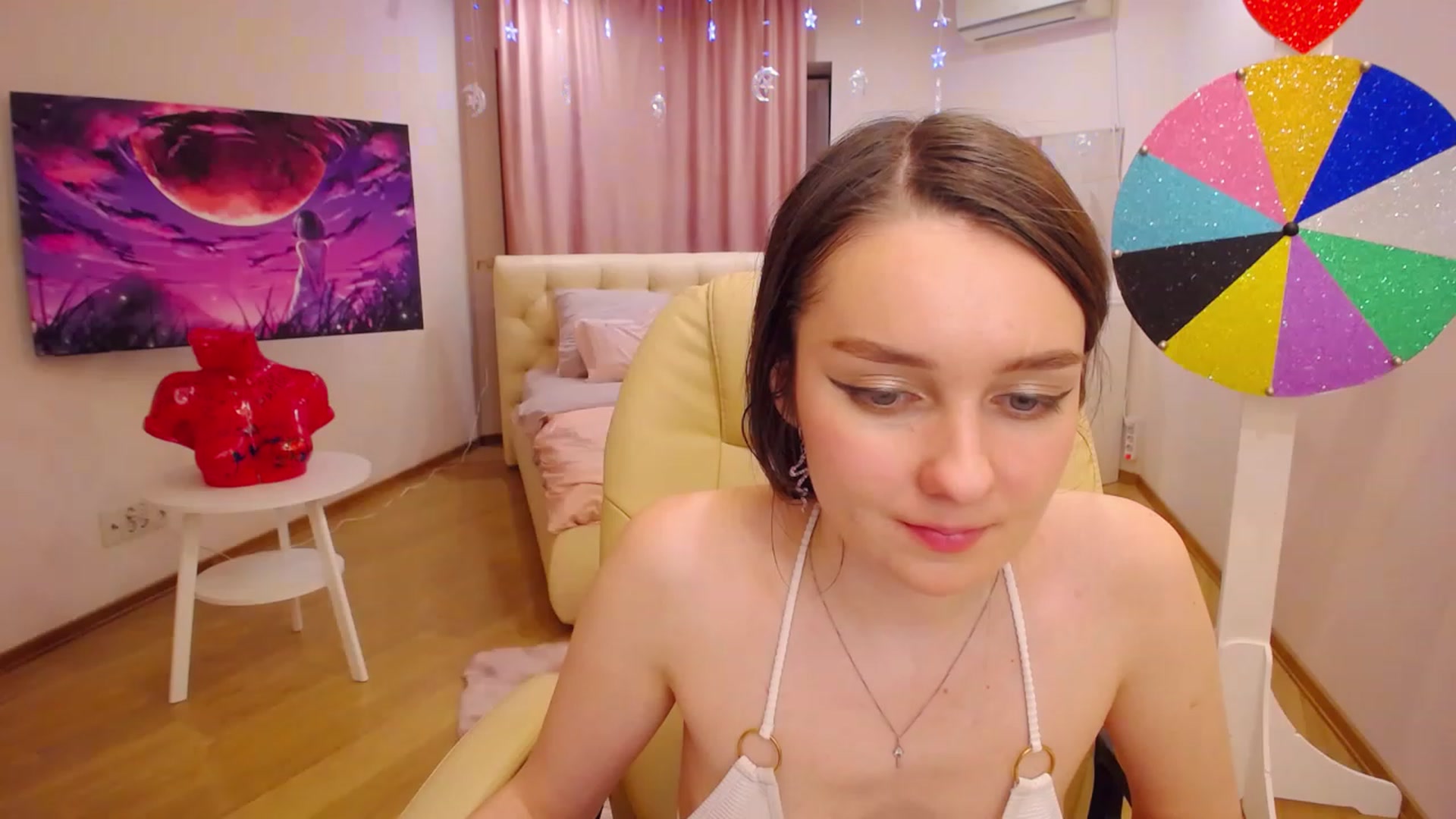 Gallery image thumbnail from OceanFeelss's myfreecams stream on, 12/09/2022, 16:46 image 3 of 20