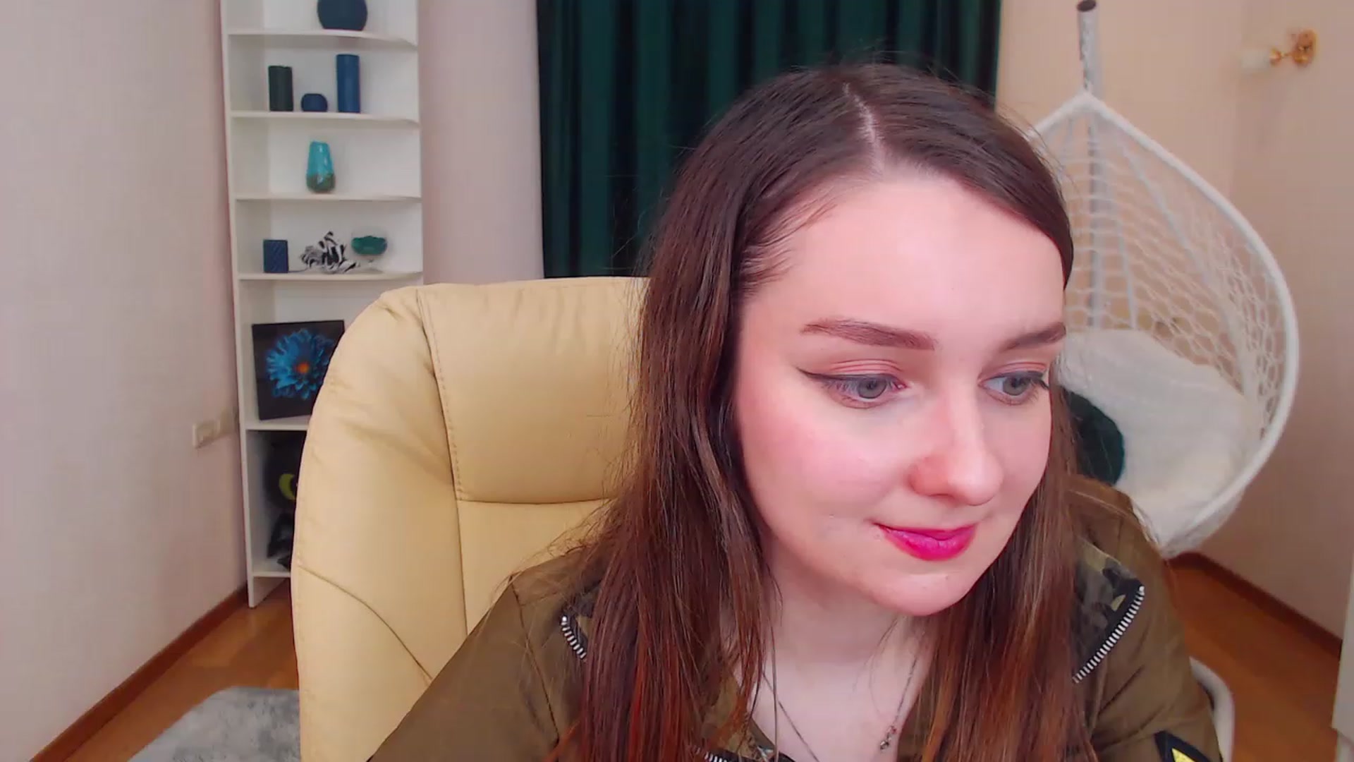 Gallery image thumbnail from OceanFeelss's myfreecams stream on, 12/10/2022, 12:47 image 14 of 20