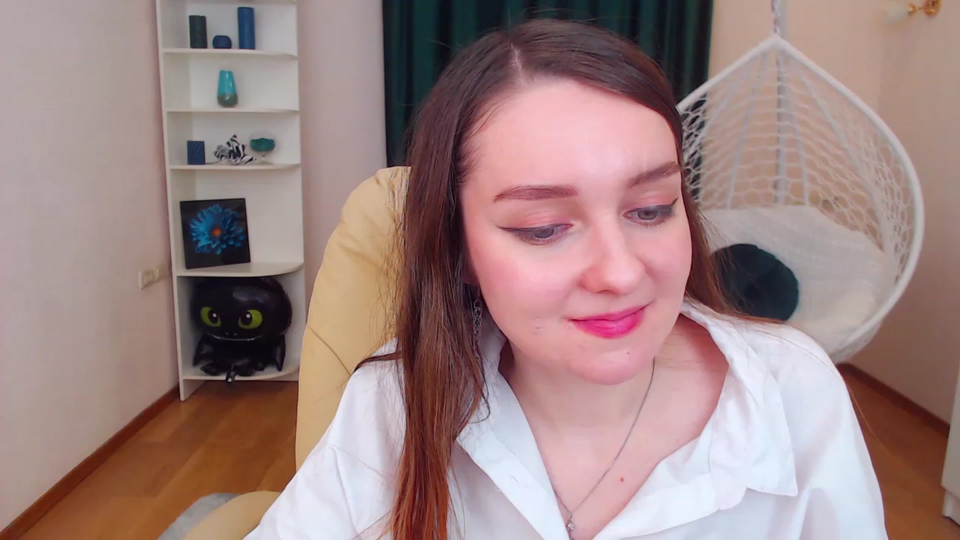 Gallery image thumbnail from OceanFeelss's myfreecams stream on, 12/10/2022, 14:46 image 7 of 20