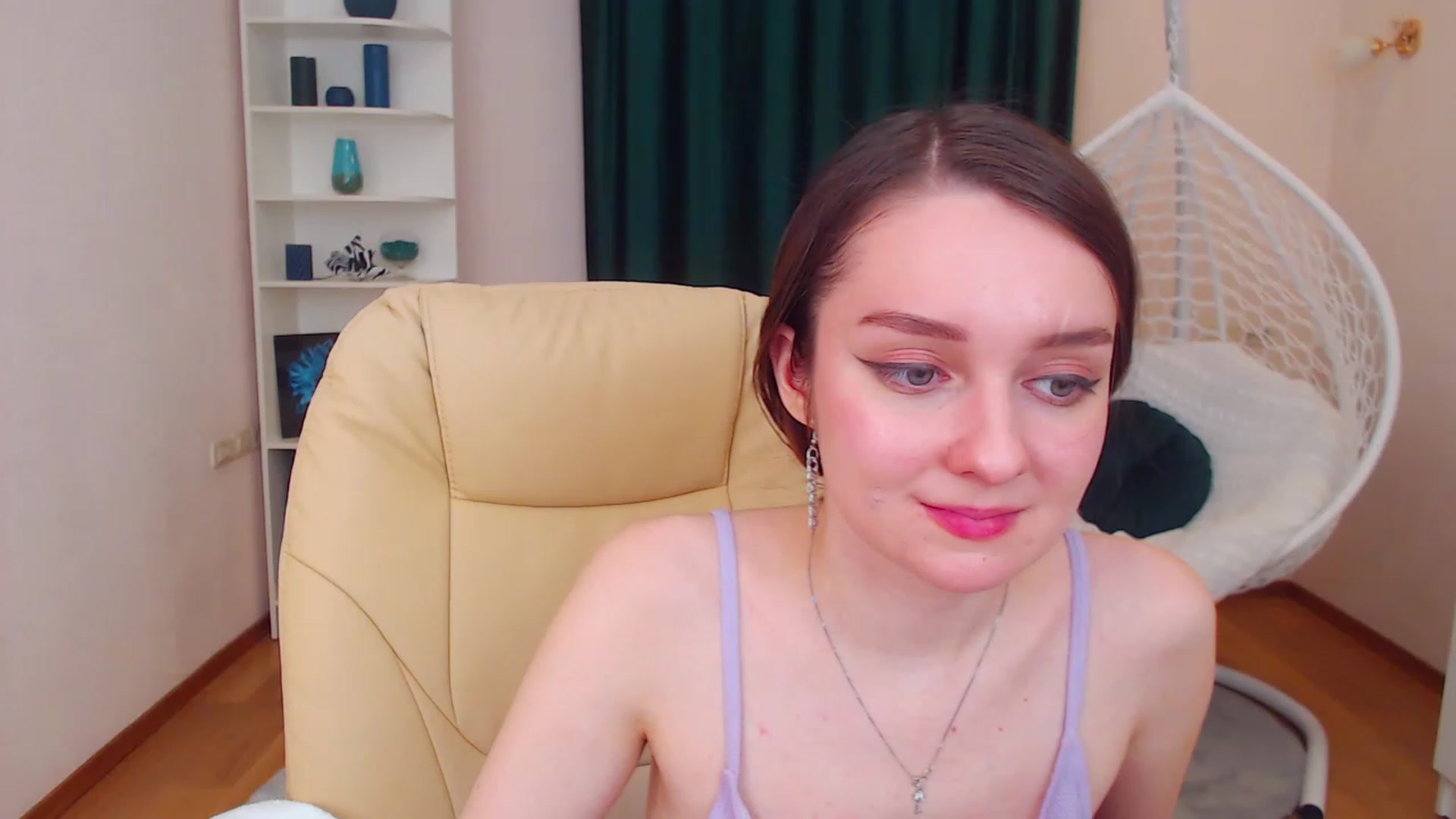 Gallery image thumbnail from OceanFeelss's myfreecams stream on, 12/10/2022, 14:46 image 15 of 20