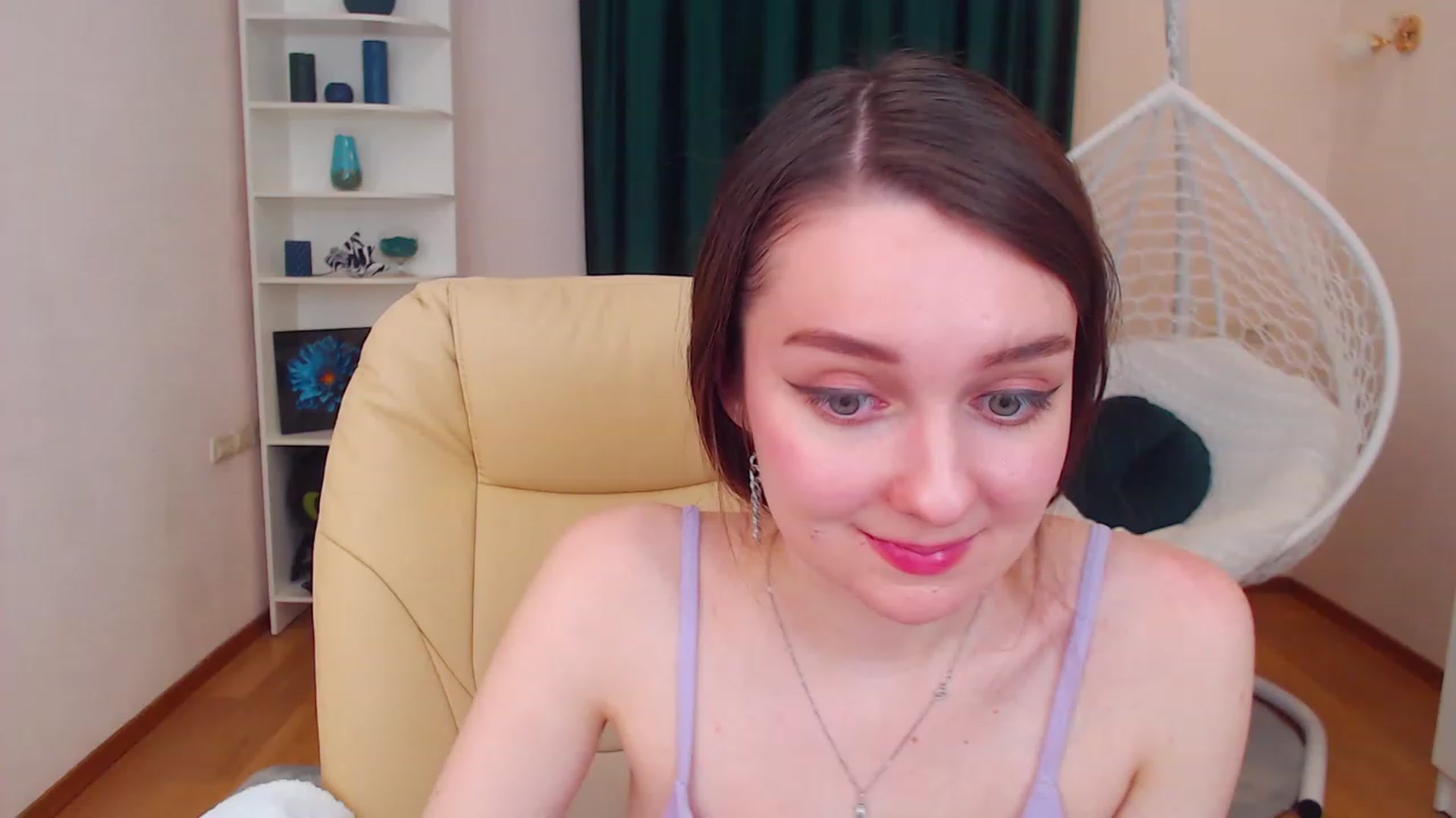 Gallery image thumbnail from OceanFeelss's myfreecams stream on, 12/10/2022, 15:19 image 2 of 20