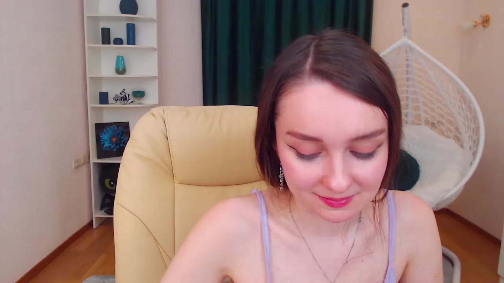 Gallery image thumbnail from OceanFeelss's myfreecams stream on, 12/10/2022, 15:19 image 17 of 20