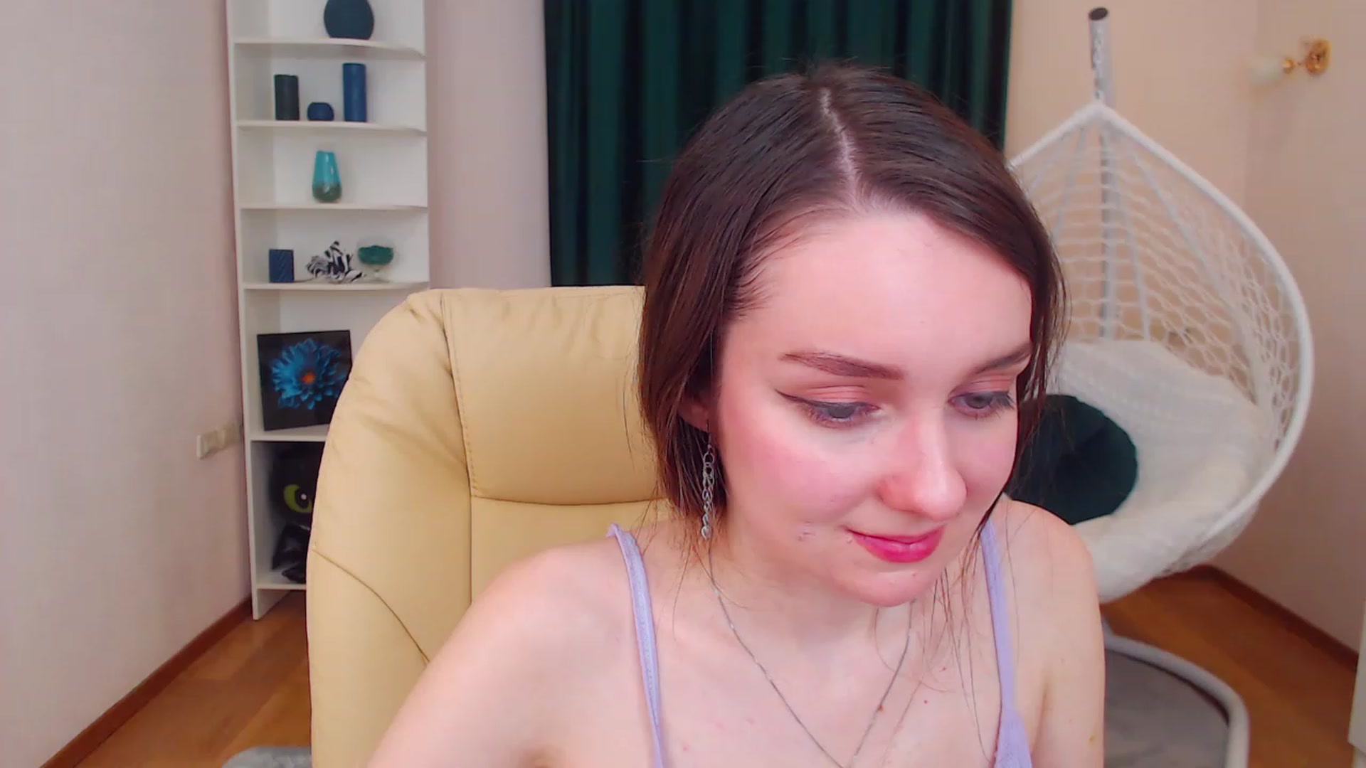 Gallery image thumbnail from OceanFeelss's myfreecams stream on, 12/10/2022, 15:19 image 13 of 20