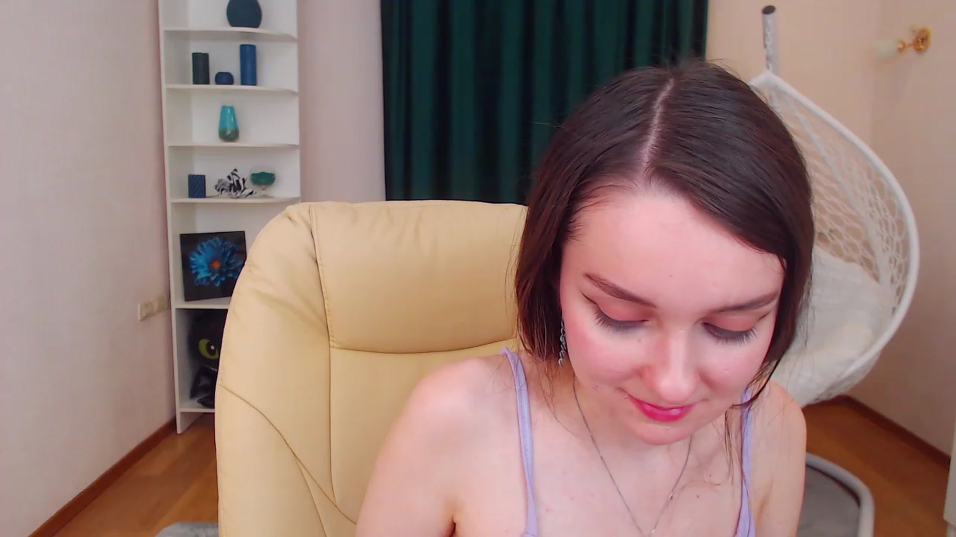 Gallery image thumbnail from OceanFeelss's myfreecams stream on, 12/10/2022, 15:19 image 15 of 20