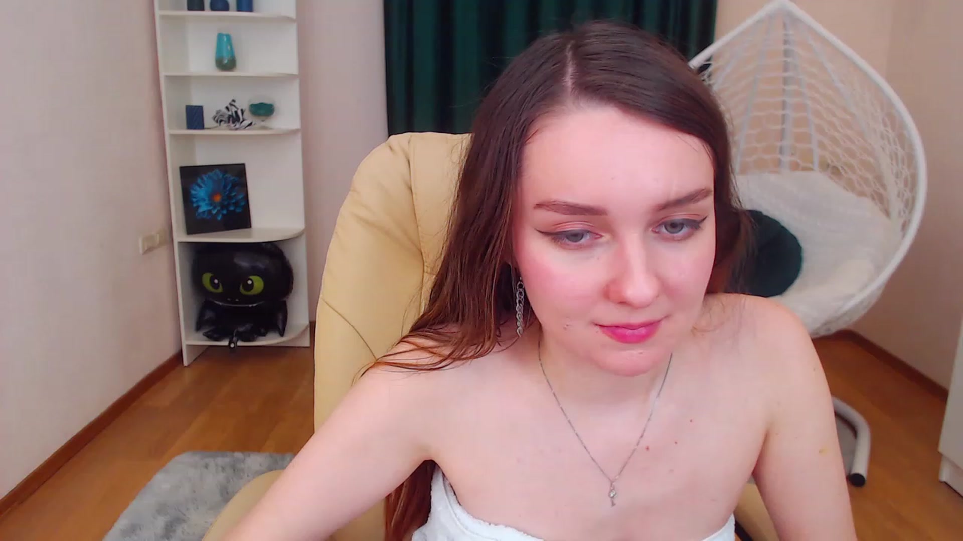 Gallery image thumbnail from OceanFeelss's myfreecams stream on, 12/10/2022, 16:10 image 20 of 20