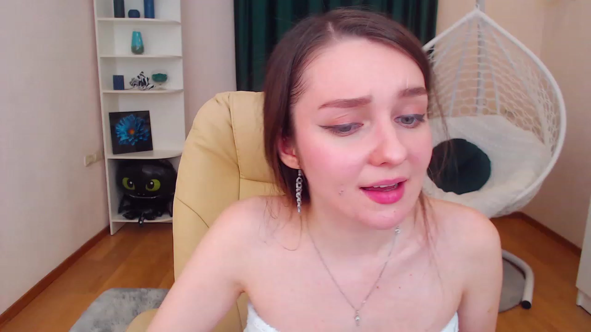 Gallery image thumbnail from OceanFeelss's myfreecams stream on, 12/10/2022, 16:10 image 1 of 20