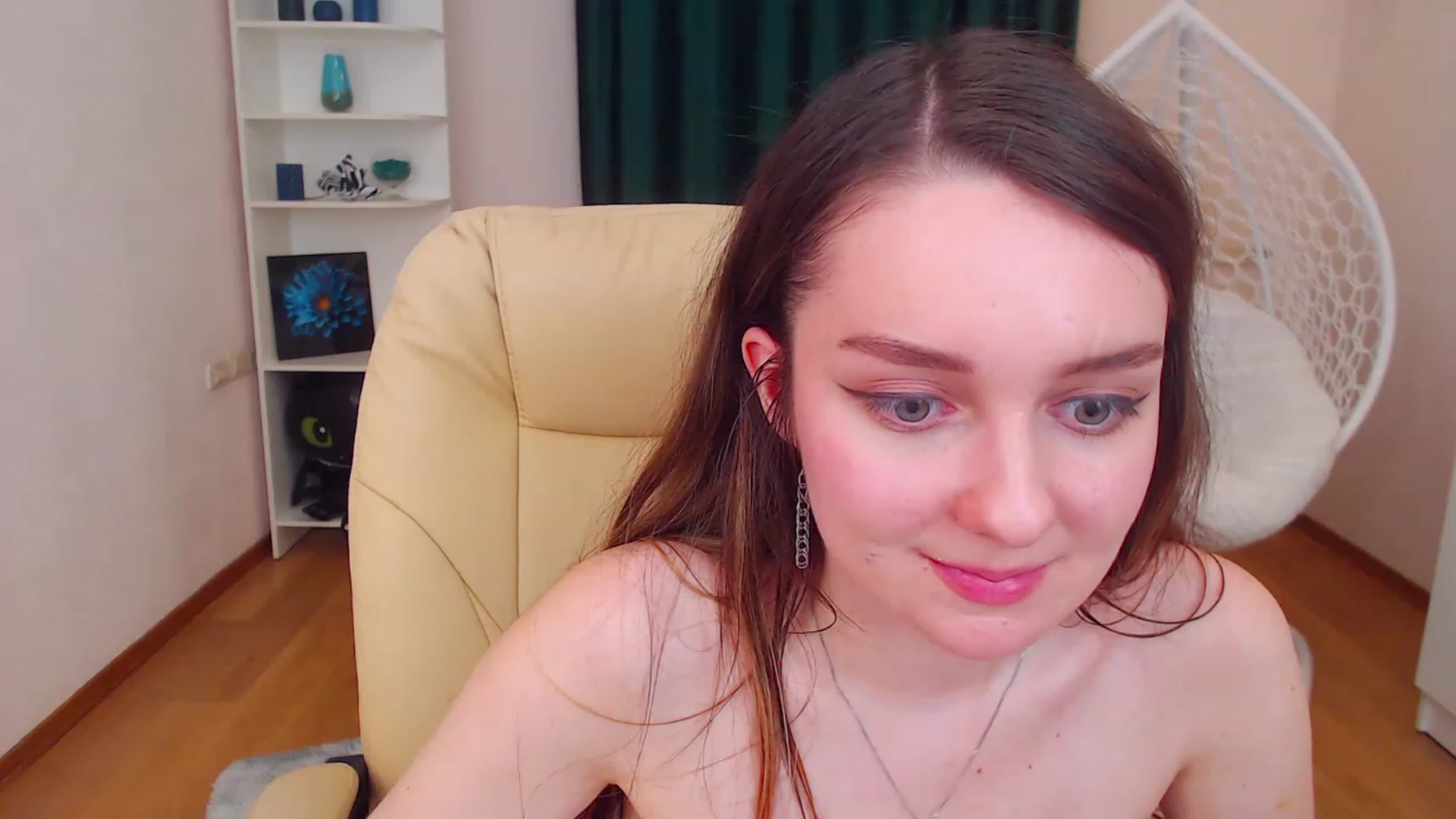 Gallery image thumbnail from OceanFeelss's myfreecams stream on, 12/10/2022, 17:05 image 20 of 20
