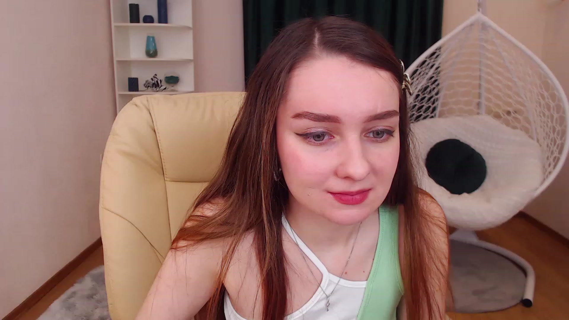 Gallery image thumbnail from OceanFeelss's myfreecams stream on, 12/12/2022, 11:16 image 5 of 20