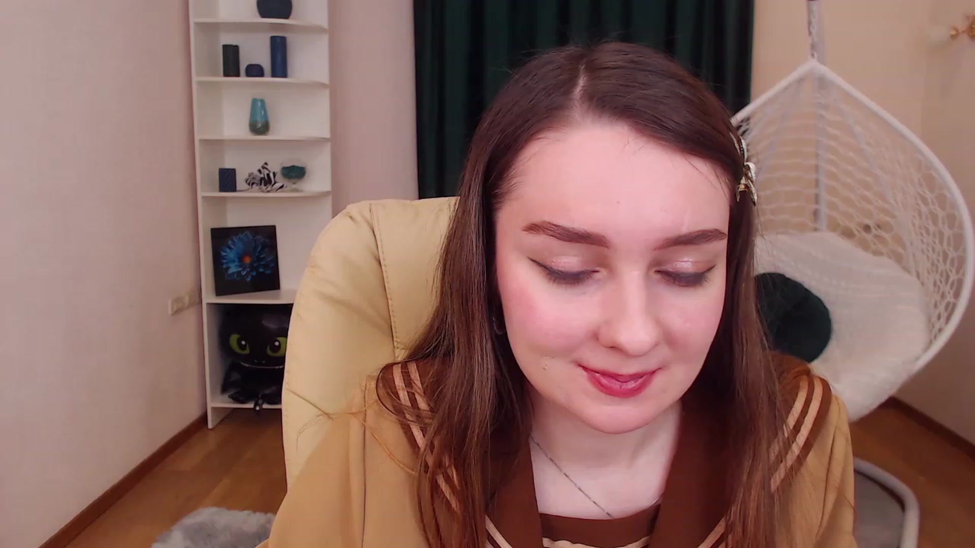 Gallery image thumbnail from OceanFeelss's myfreecams stream on, 12/12/2022, 12:28 image 16 of 20