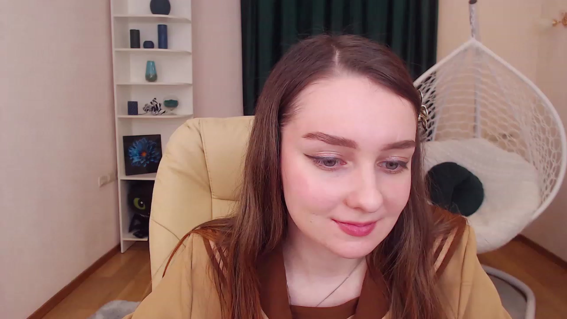 Gallery image thumbnail from OceanFeelss's myfreecams stream on, 12/12/2022, 13:11 image 4 of 20