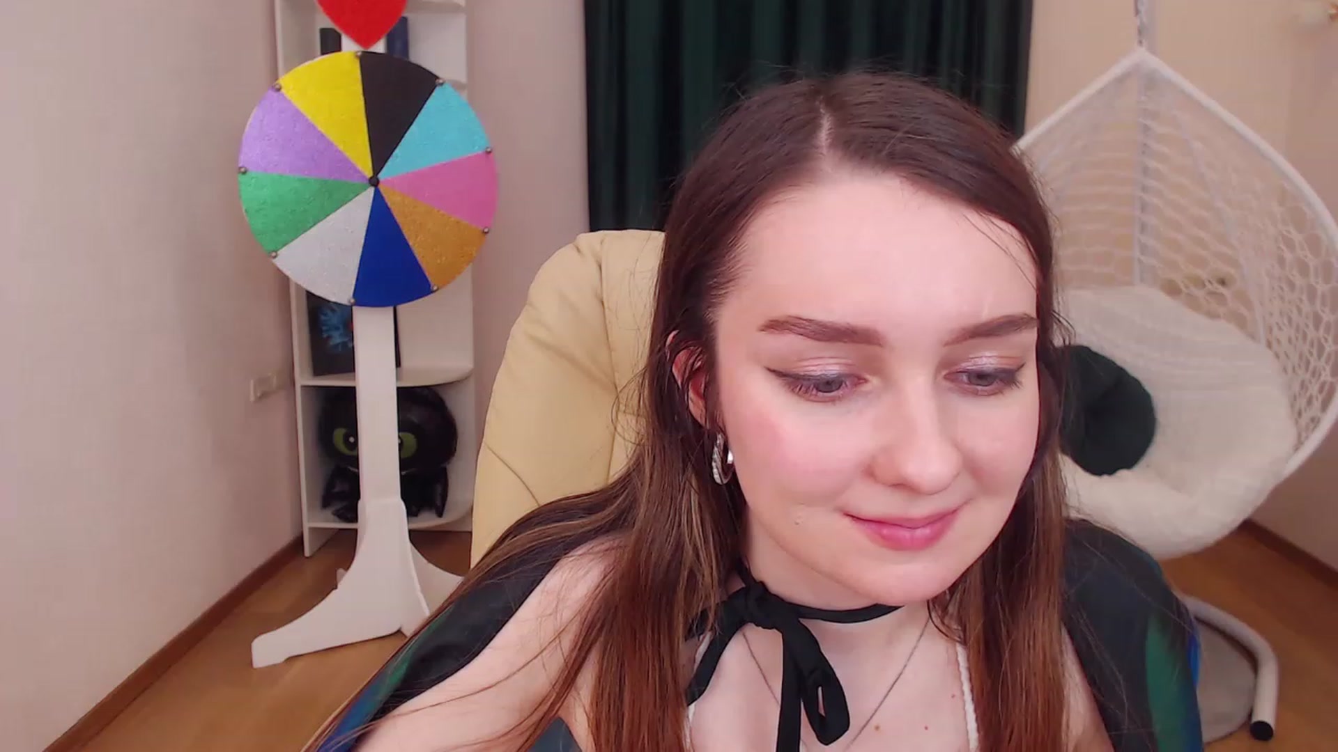 Gallery image thumbnail from OceanFeelss's myfreecams stream on, 12/12/2022, 16:02 image 18 of 20