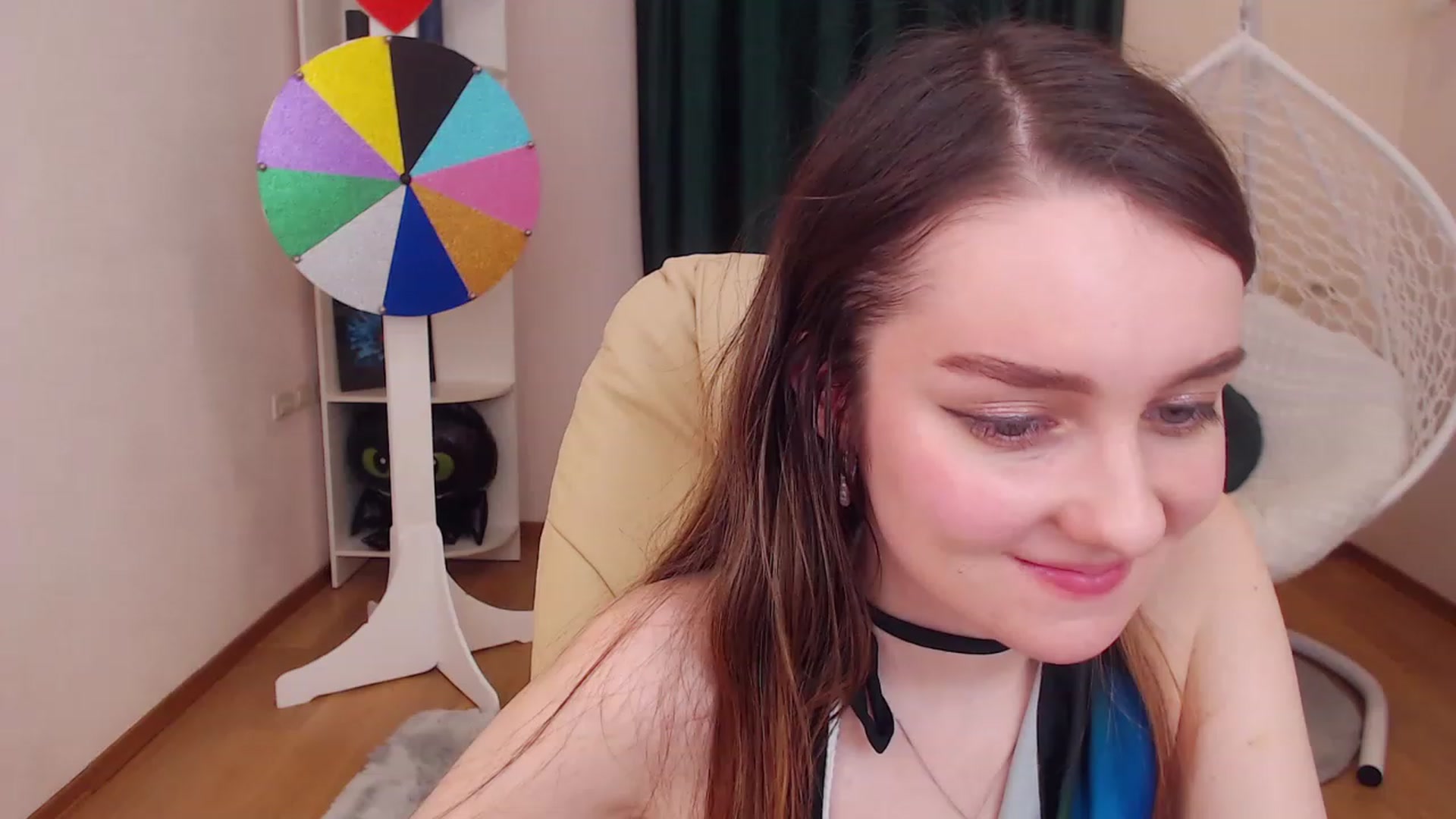 Gallery image thumbnail from OceanFeelss's myfreecams stream on, 12/12/2022, 16:58 image 9 of 20