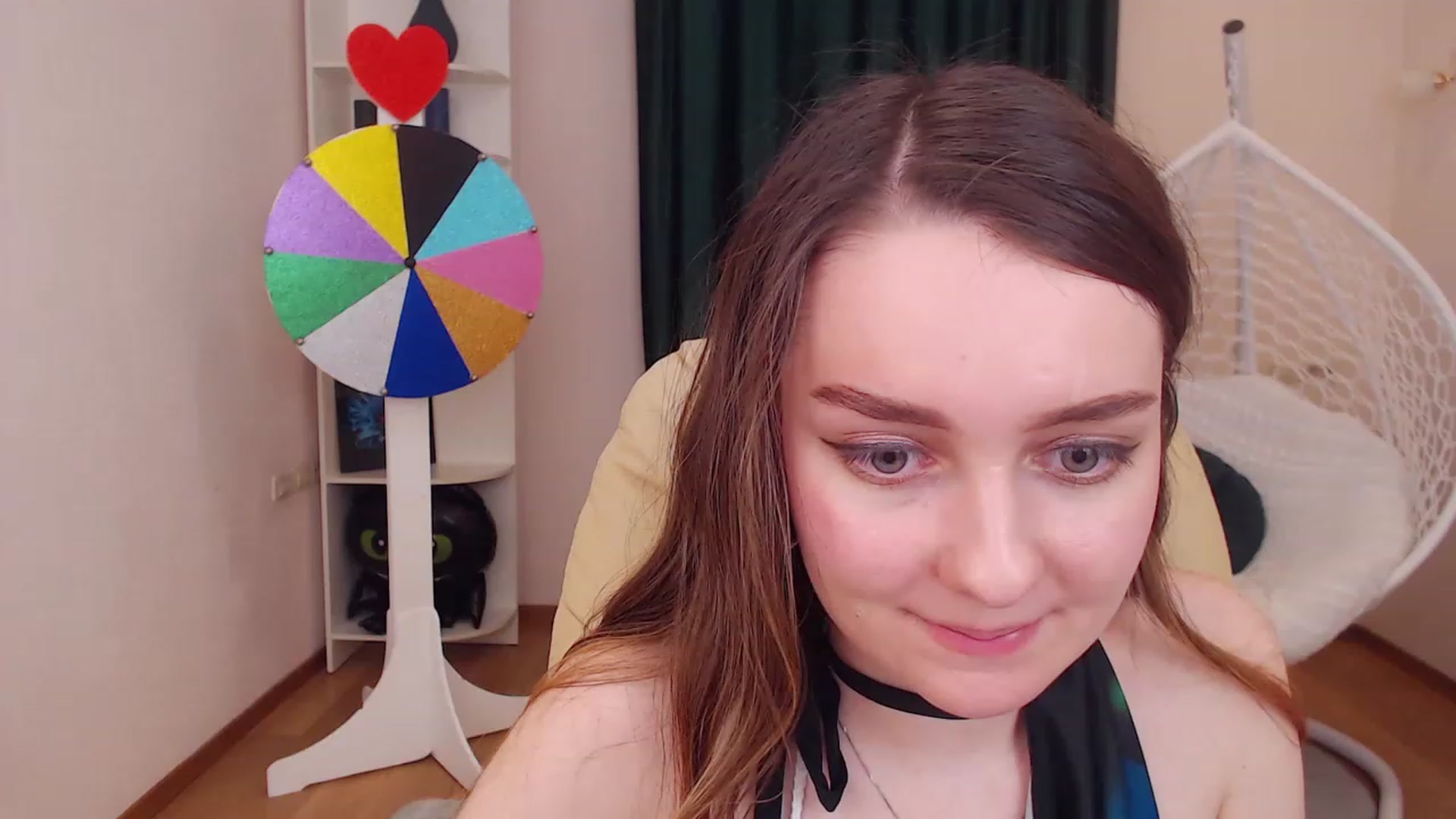 Gallery image thumbnail from OceanFeelss's myfreecams stream on, 12/12/2022, 16:58 image 6 of 20
