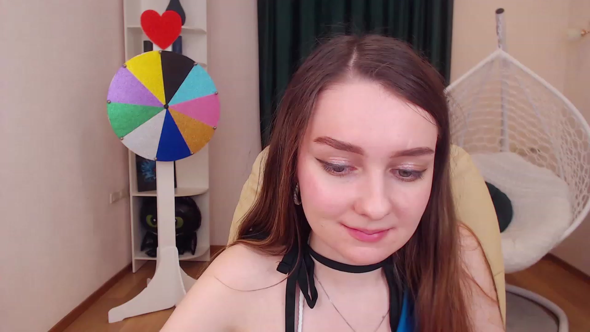 Gallery image thumbnail from OceanFeelss's myfreecams stream on, 12/12/2022, 16:58 image 5 of 20