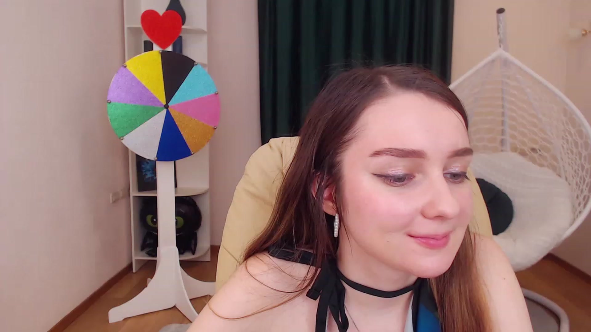 Gallery image thumbnail from OceanFeelss's myfreecams stream on, 12/12/2022, 16:58 image 4 of 20