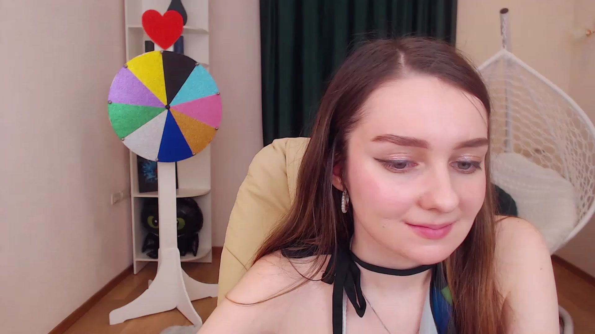 Gallery image thumbnail from OceanFeelss's myfreecams stream on, 12/12/2022, 16:58 image 3 of 20