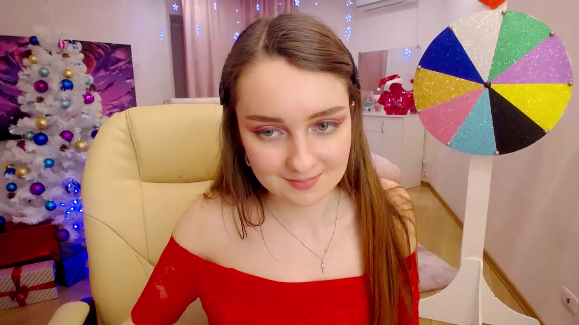 Gallery image thumbnail from OceanFeelss's myfreecams stream on, 12/15/2022, 12:52 image 16 of 20