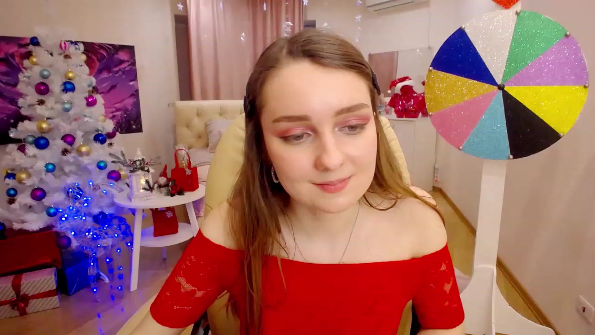 Gallery image thumbnail from OceanFeelss's myfreecams stream on, 12/15/2022, 12:52 image 20 of 20