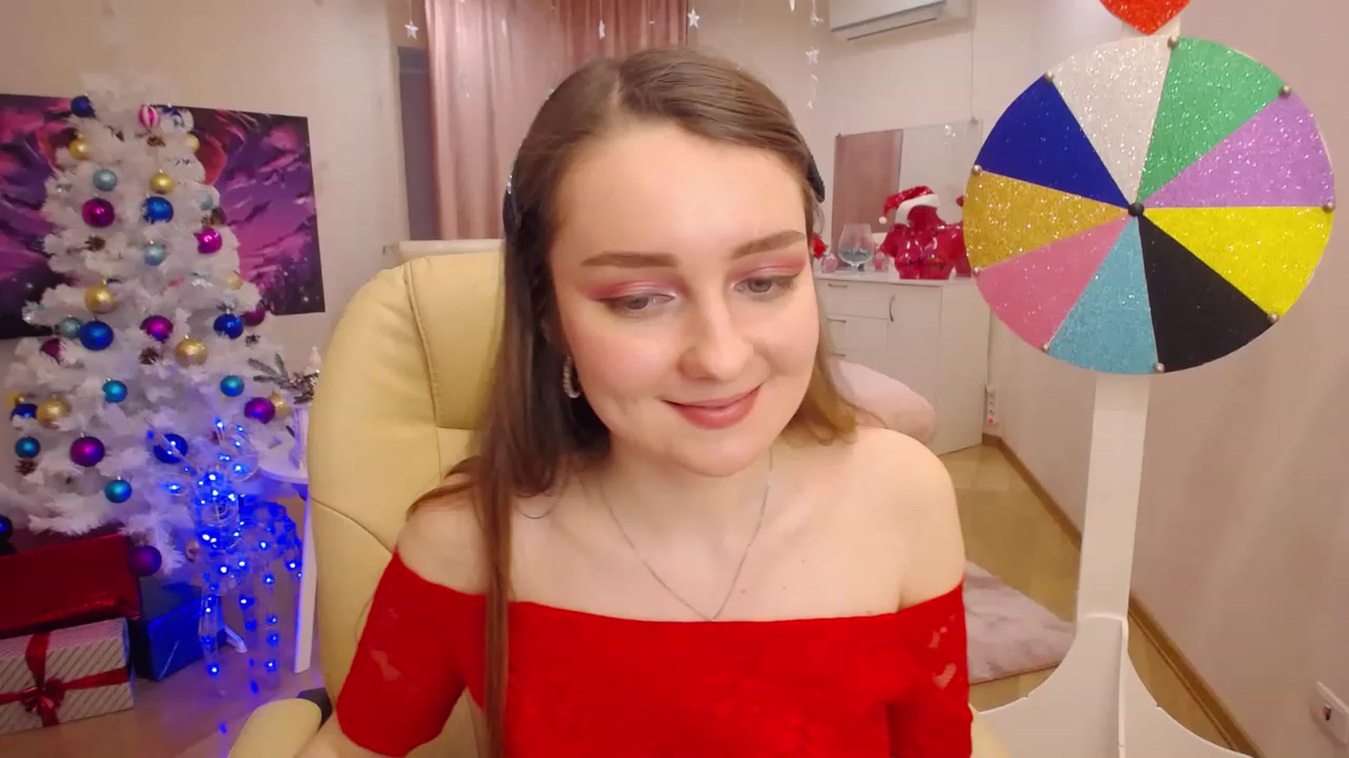 Gallery image thumbnail from OceanFeelss's myfreecams stream on, 12/15/2022, 12:52 image 1 of 20